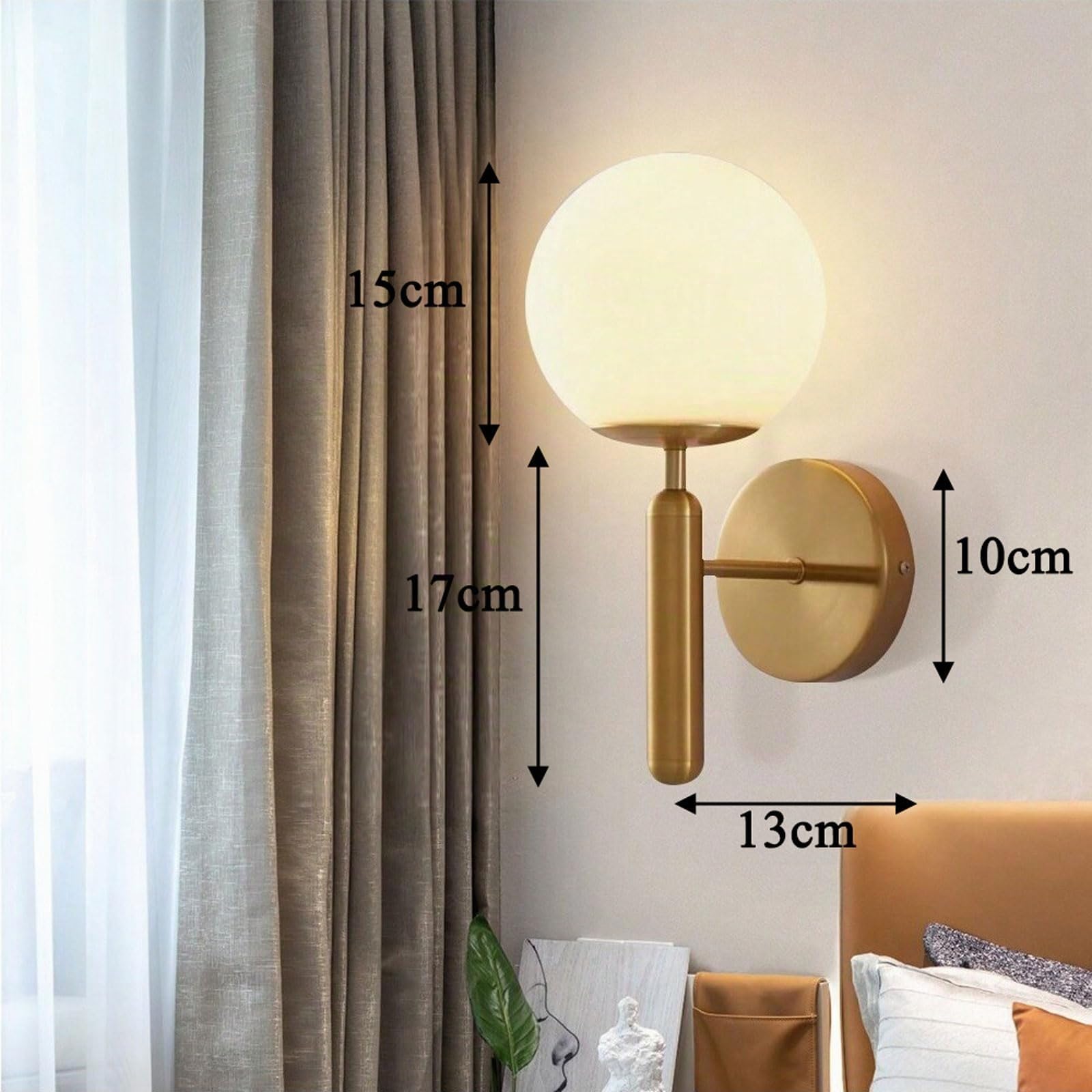 Applique da parete a sfera in vetro bianco da 150 mm, globo di vetro bianco con applique da parete in ottone dorato (Ottone Oro)