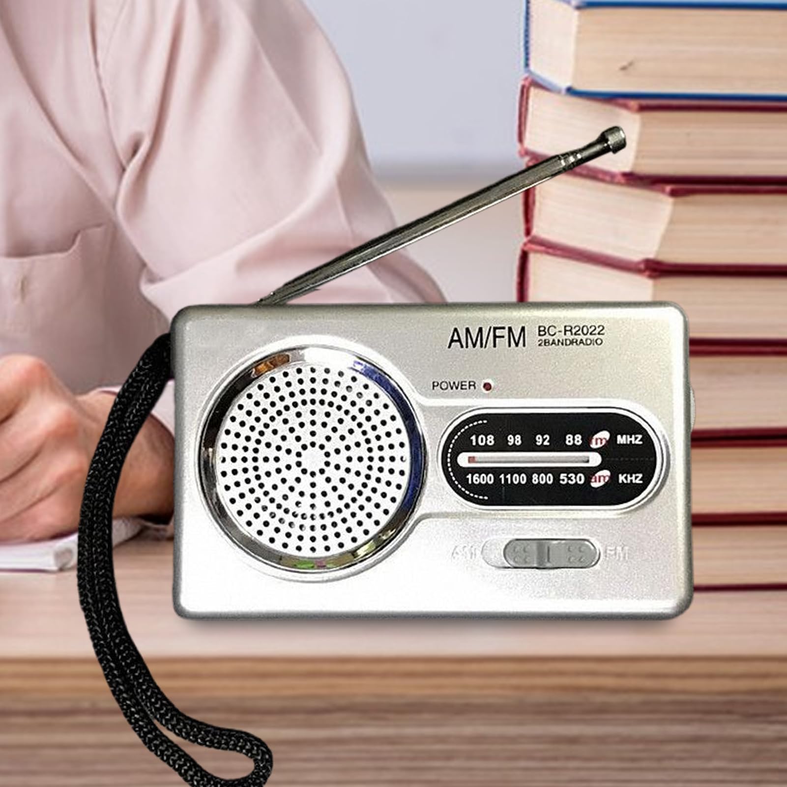 Amazon.co.jp: ポータブルラジオ受信機 | コンパクトで軽量、充電式 