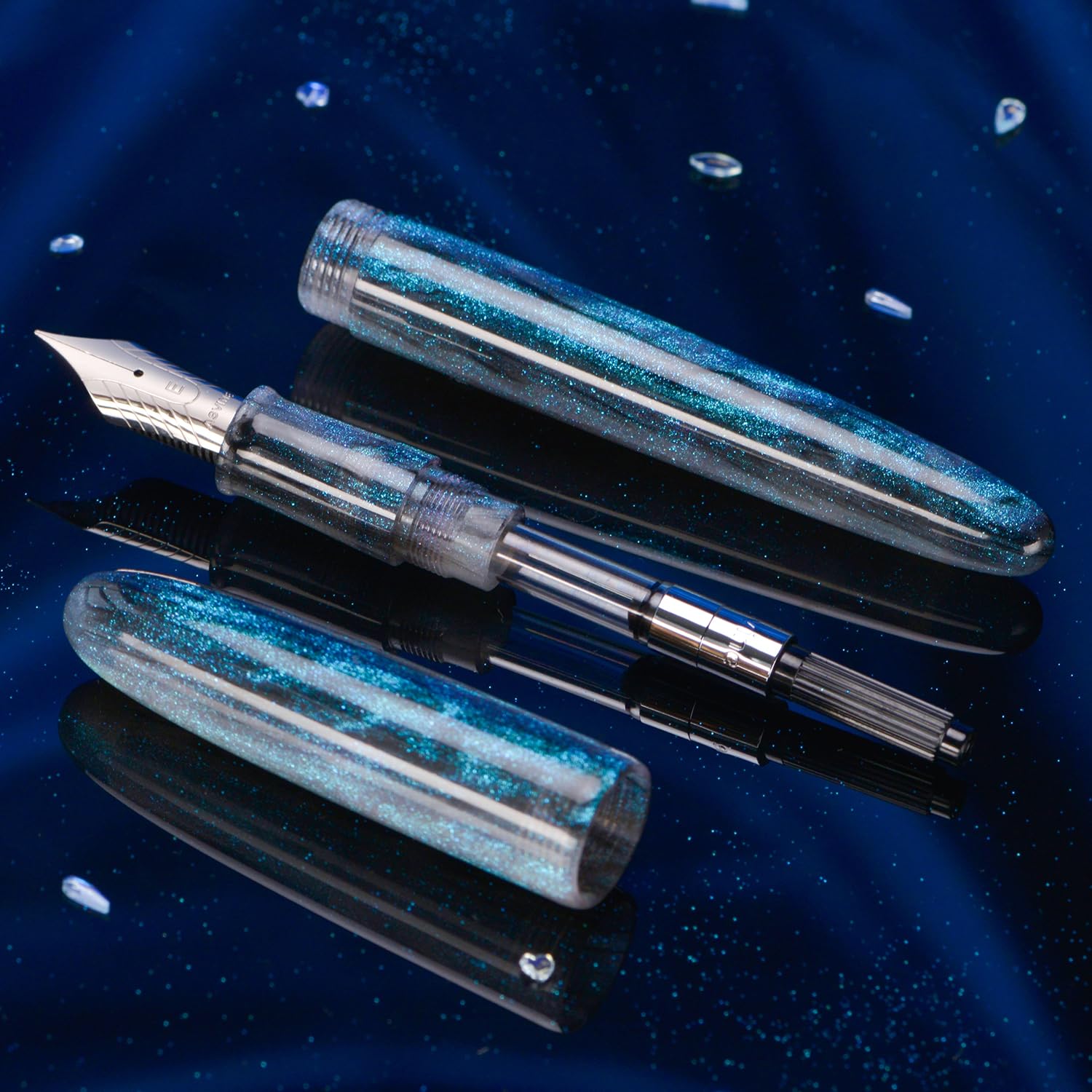 Asvine Ensemble de stylo-plume C80 à plume moyenne #8 avec convertisseur, stylo de grande taille fait main avec boîte de collection (Glitter bleu clair)