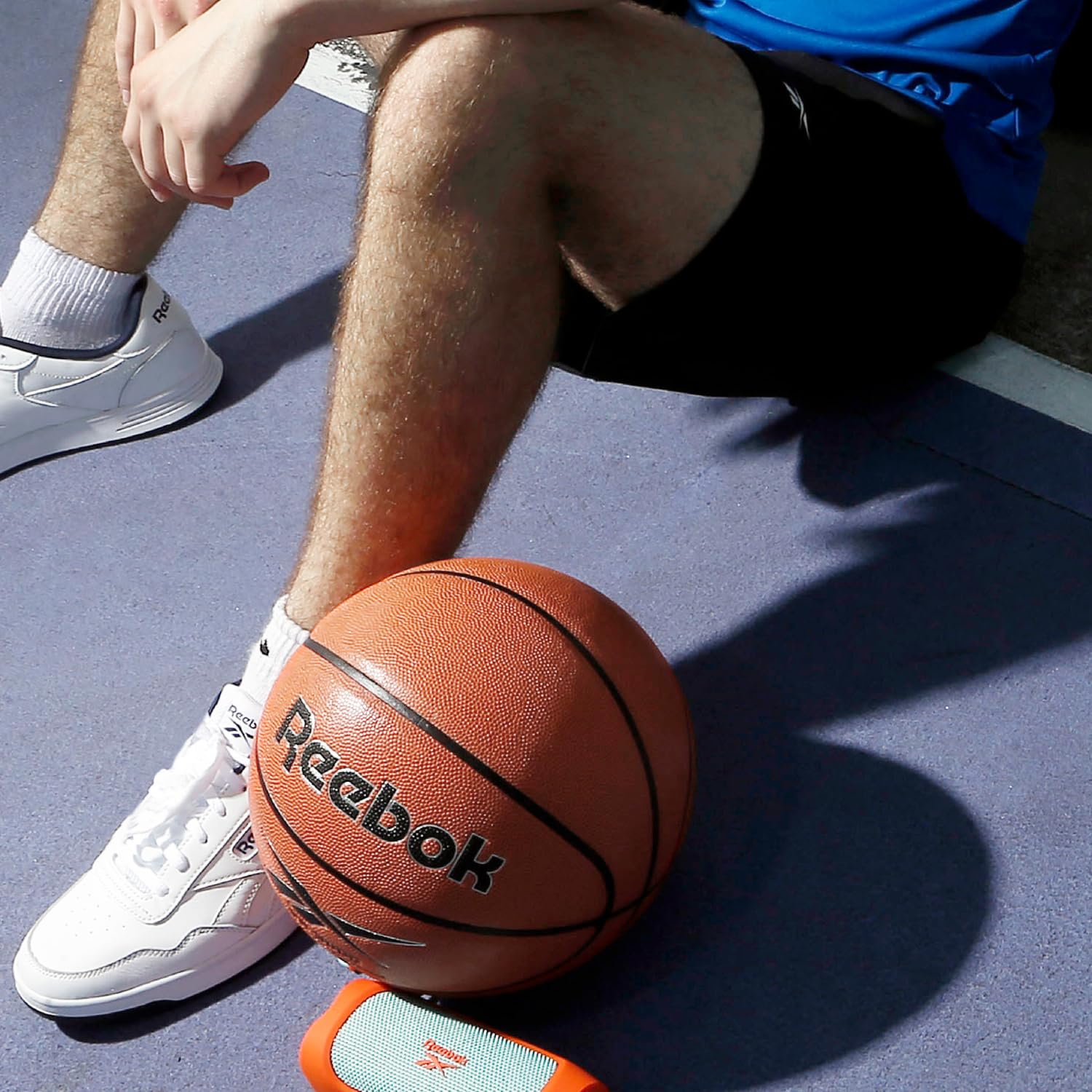 Reebok Balón de Baloncesto de tamaño Oficial, Piel compuesta, Mango Antideslizante, Mantiene la Forma Constante, Duradero para Juegos al Aire Libre