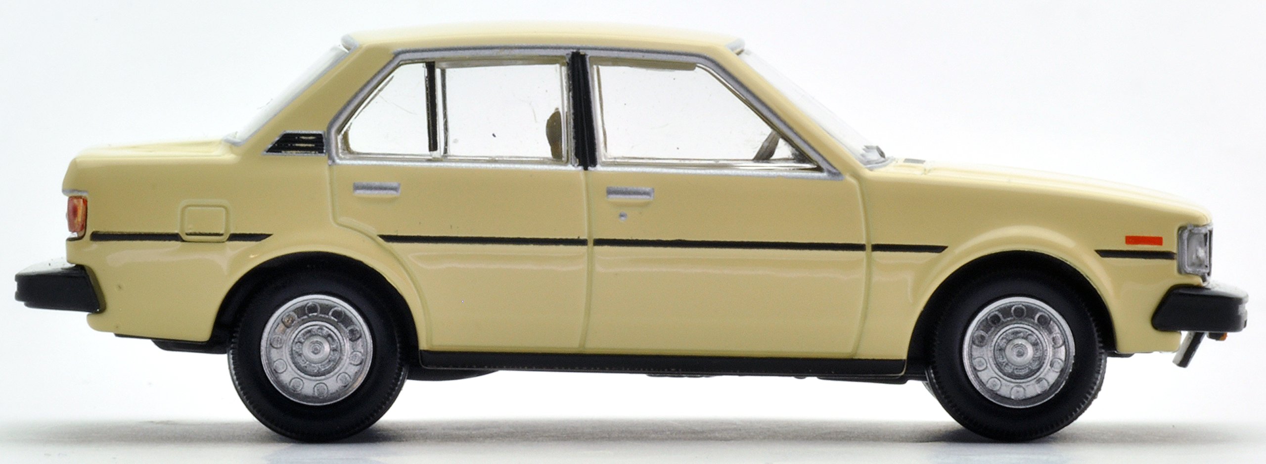 Amazon | トミカリミテッドヴィンテージ ネオ 1/64 LV-N135b カローラ