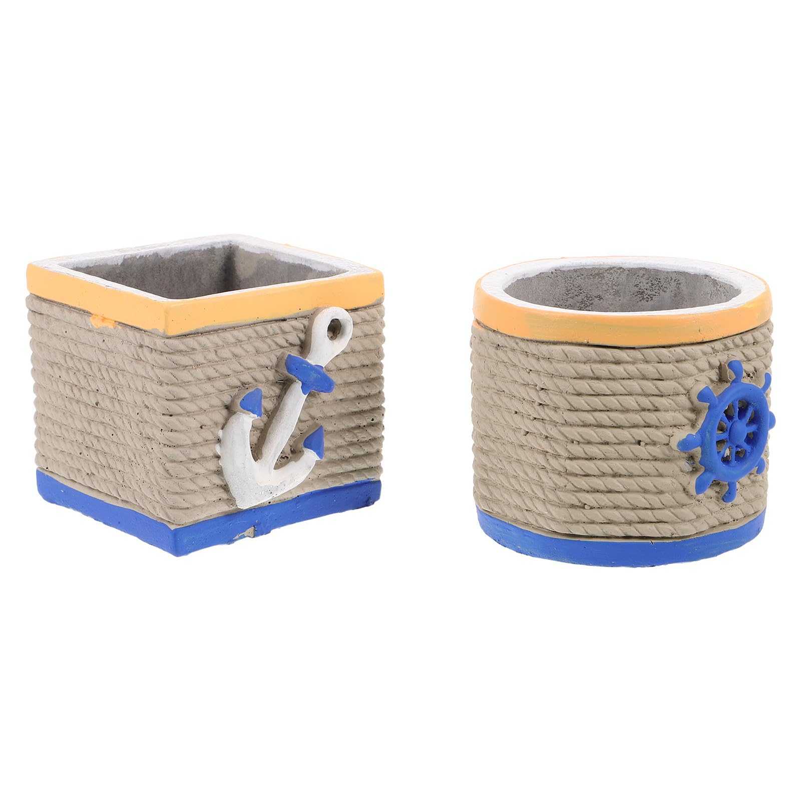Pots de fleurs en ciment stables pour éviter la chute de vos petits cactus
