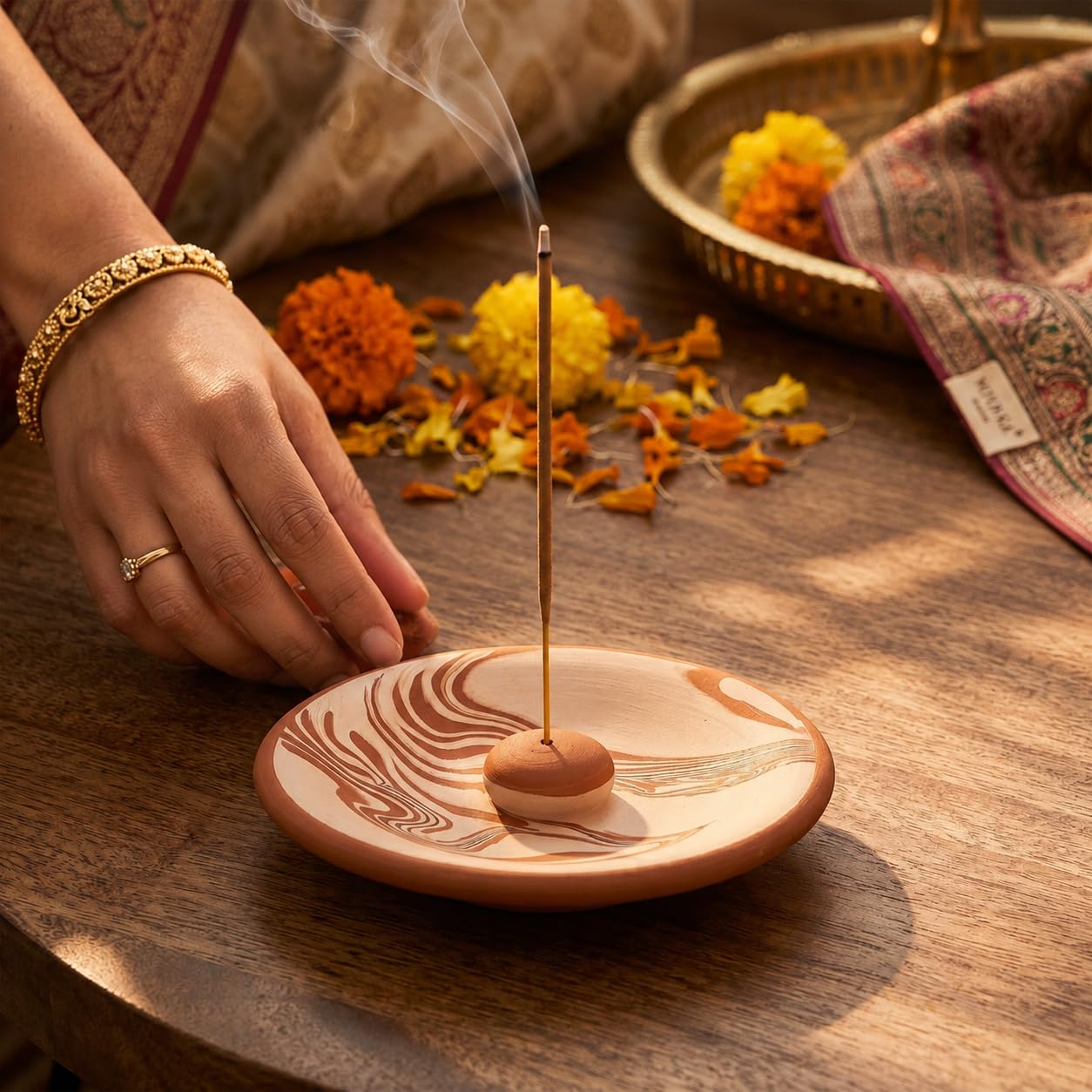 Leadbud Handmade Terracotta Ignis Fatuus Incense Stick Holder