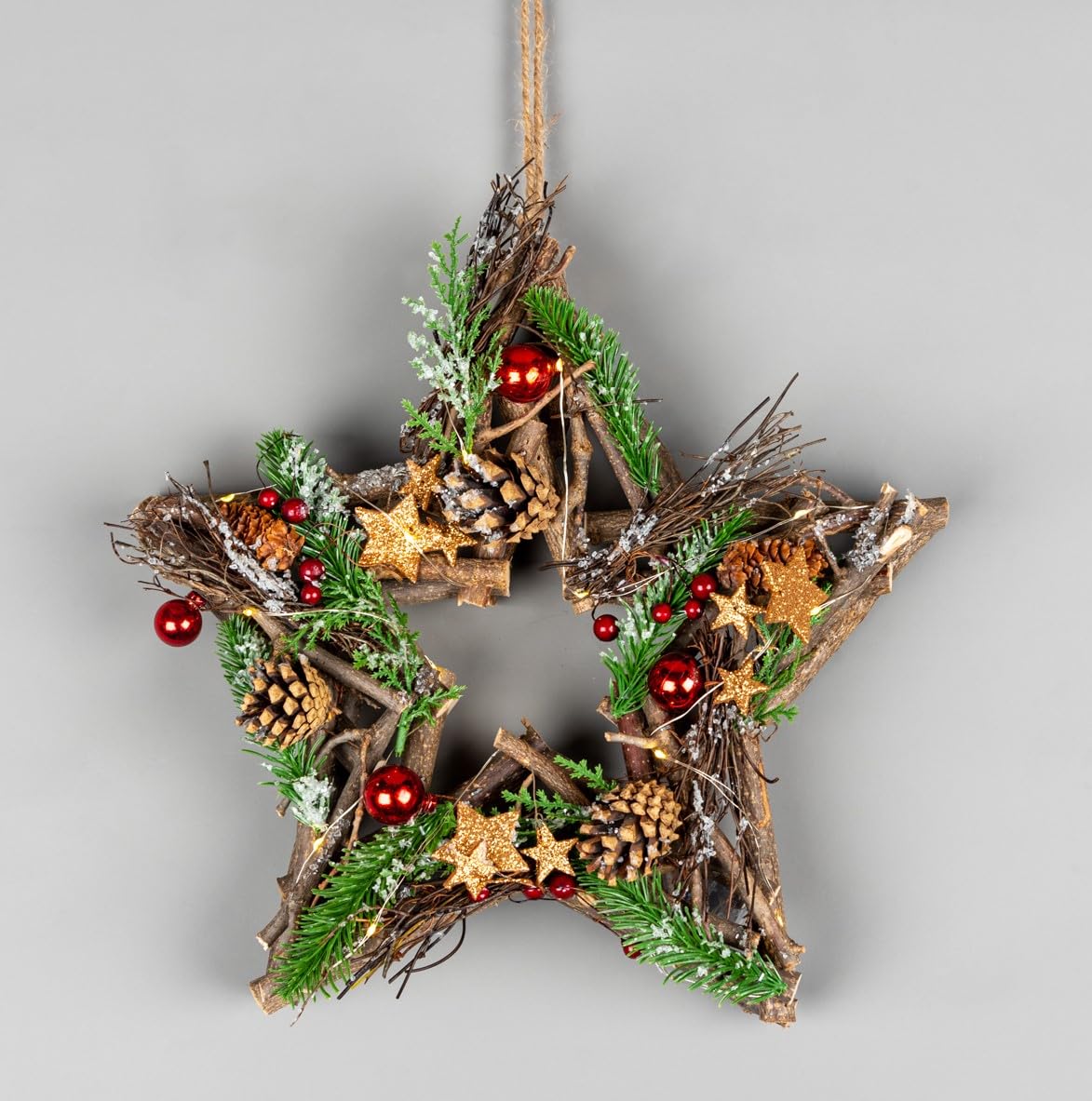 SHATCHI 35cm Prelit Star Wreath Battery Operated - Wooden Twigs Base Decorated with Red Baubles,Berries,Stars,Foliage,Pine Cones, Micro Rice LED Lights - Christmas Home Hanging Decoration