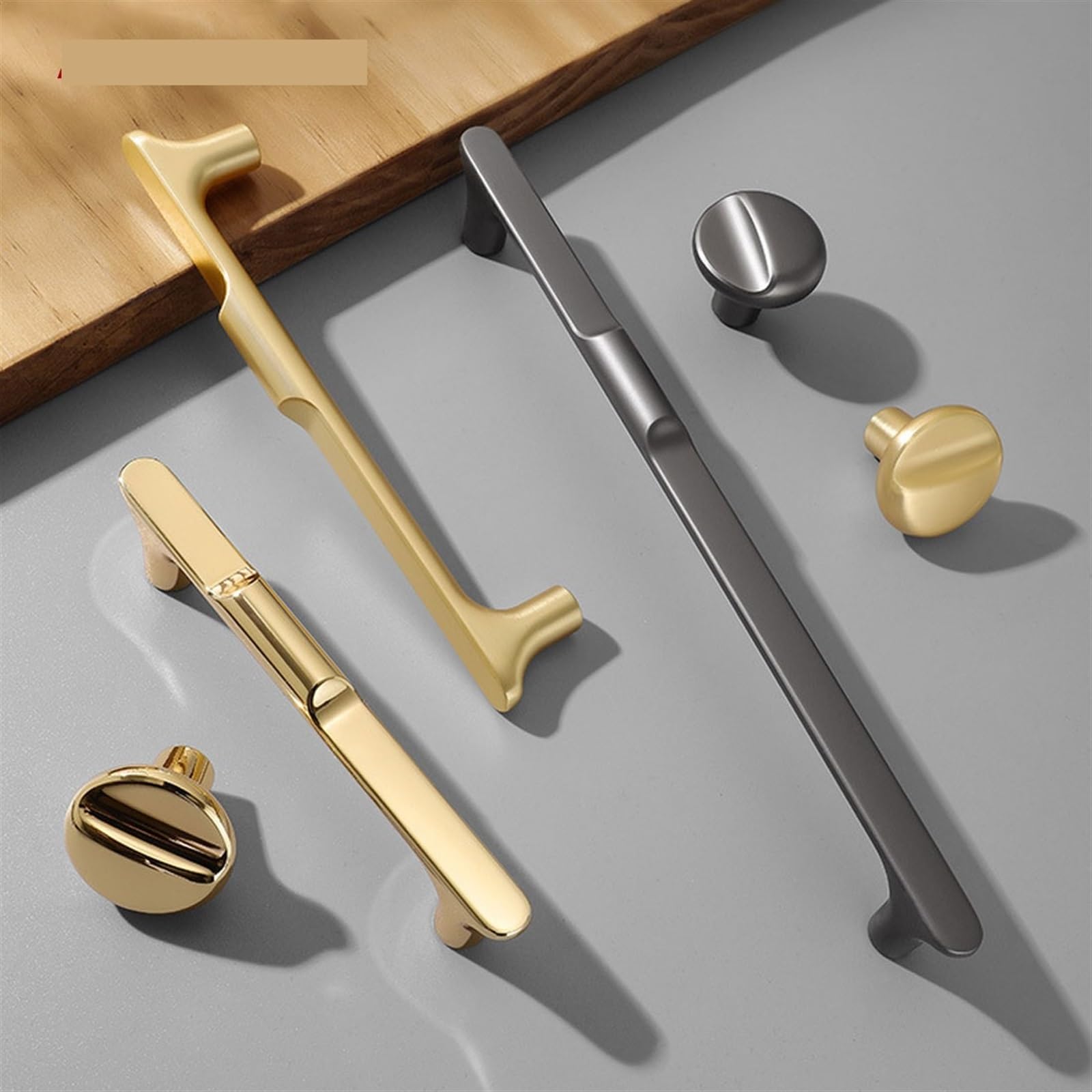 Boutons d'armoire dorés et poignées de tiroir en zinc pour garde-robe