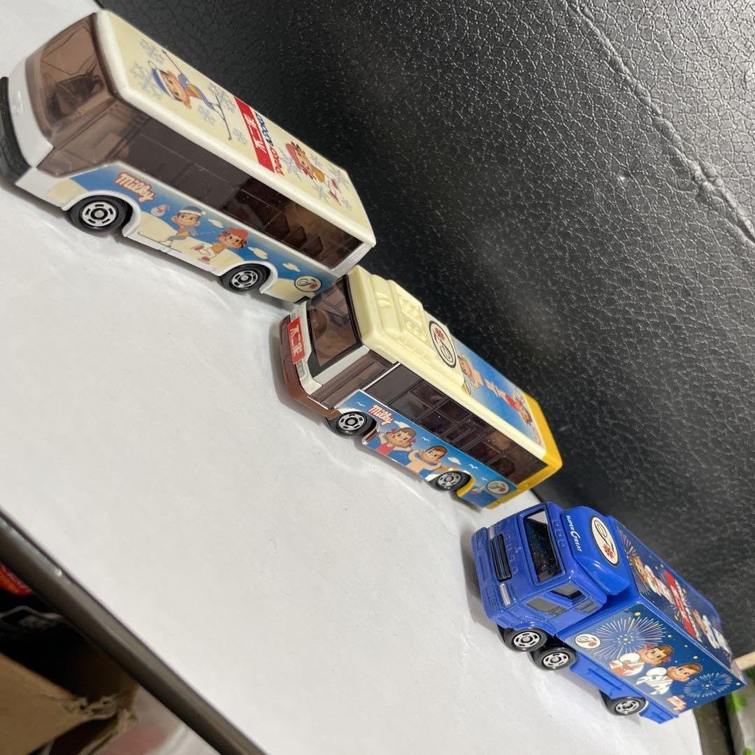 ペコちゃん　ポコちゃん　不二屋　車　型はめ　パズル　ミニカー　レトロ　貴重品 ペコちゃん ポコちゃん 不二屋 車 型はめ パズル ミニカー