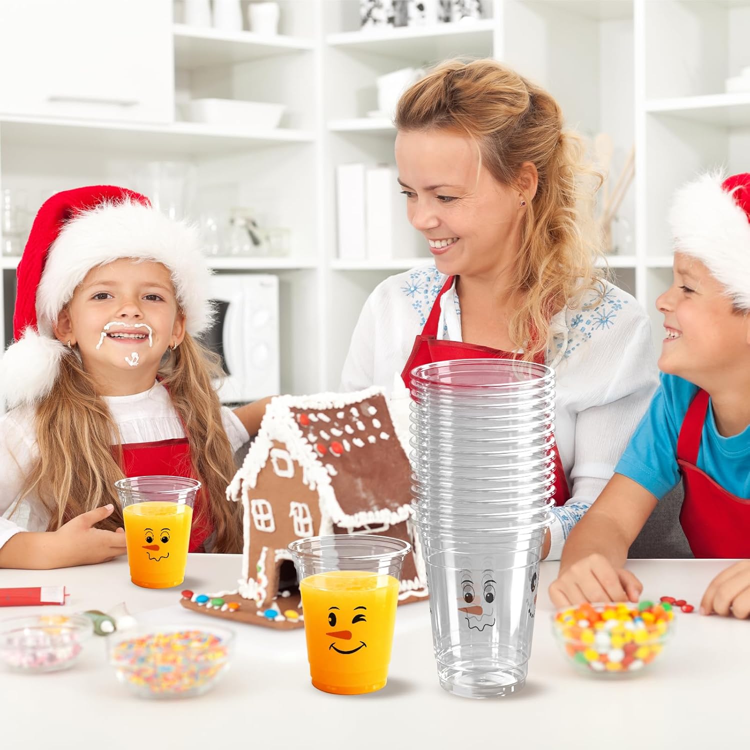 100 Pack Christmas Snowman Disposable Cups 12oz Smiling Snowman Face Plastic Party Cups Winter Drinking Cup for Xmas Holiday Party Favor Supplies Decor - Image 6