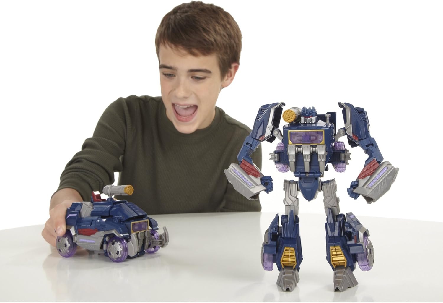 Transformers Generations Fall of Cybertron Series 1 Soundwave Figure