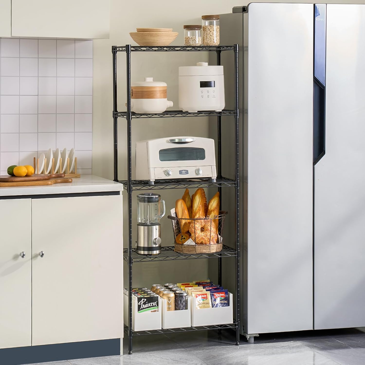 IZEUK スチールラック 4段 高さ伸縮メッシュ 収納棚 防錆加工 パイプ棚