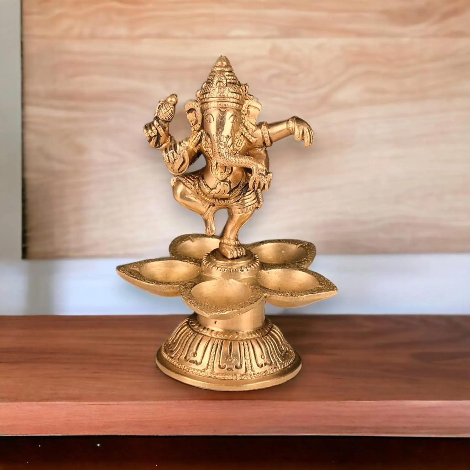 LoveNspire Dancing Ganesha Solid Brass Diya Deepam Vilakku Samai Oil Lamp with Base Home Pooja Room Diwali Decorations Mandir Temple Ganesha Akhand Diya Hindu Puja Religious Deepawali Return Gift