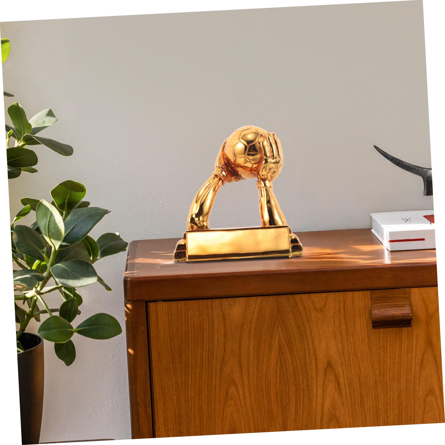 Alasum Resin Fußball Trophäe für Torwart Kleine Sportauszeichnung in Bronze Robustes Desktop Ehrenpreis für Torhüter für Fußballfans und Turniersieger