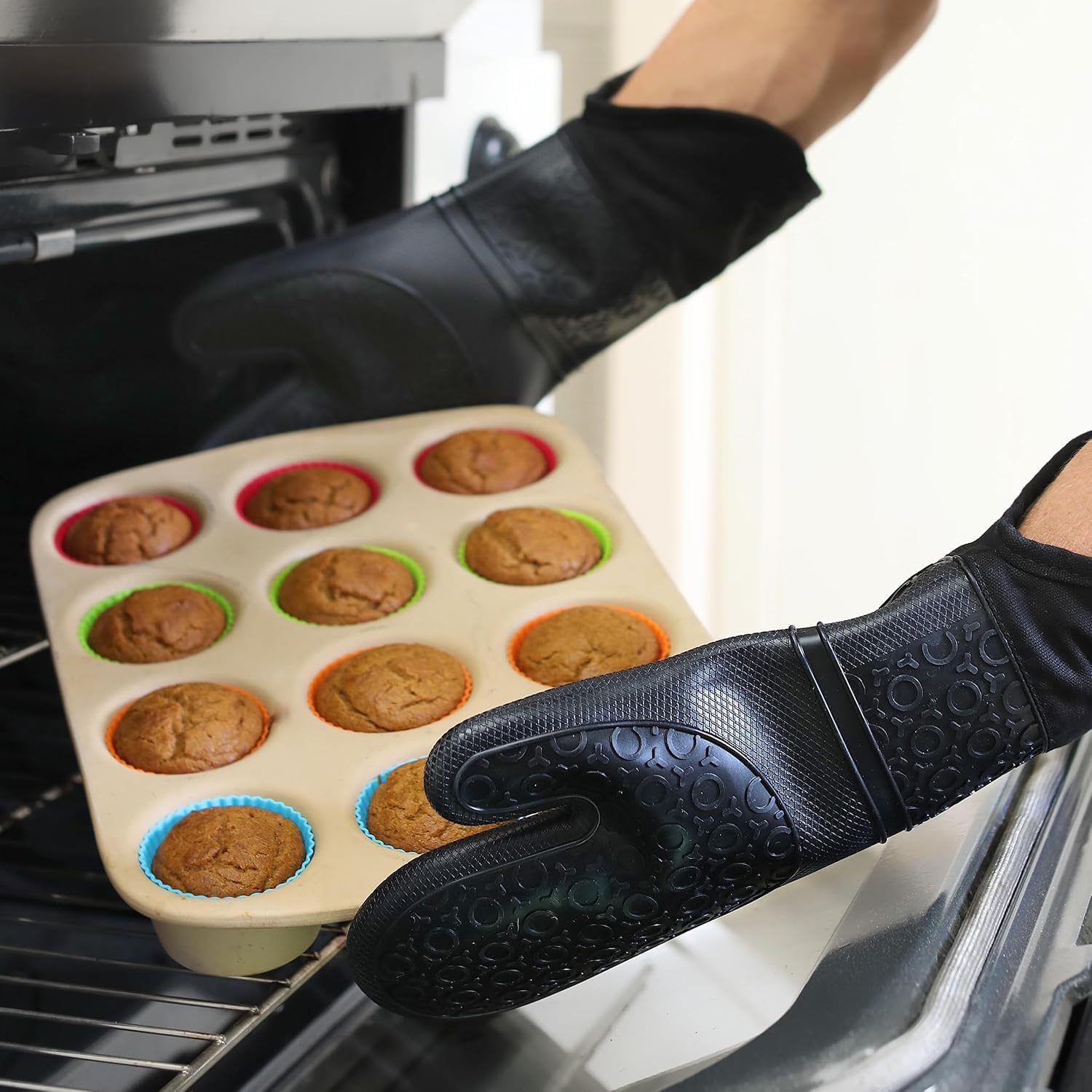 Guanto da forno extra lungo professionale in silicone - 1 paio - Guanto da cucina con guaina trapuntata - nero
