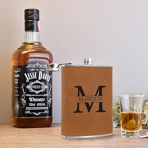 Miniatura 7 de Frascos de cadera personalizados para licor para hombres, cuero grabado personalizado, regalos con monograma para padrinos de boda, regalos de boda