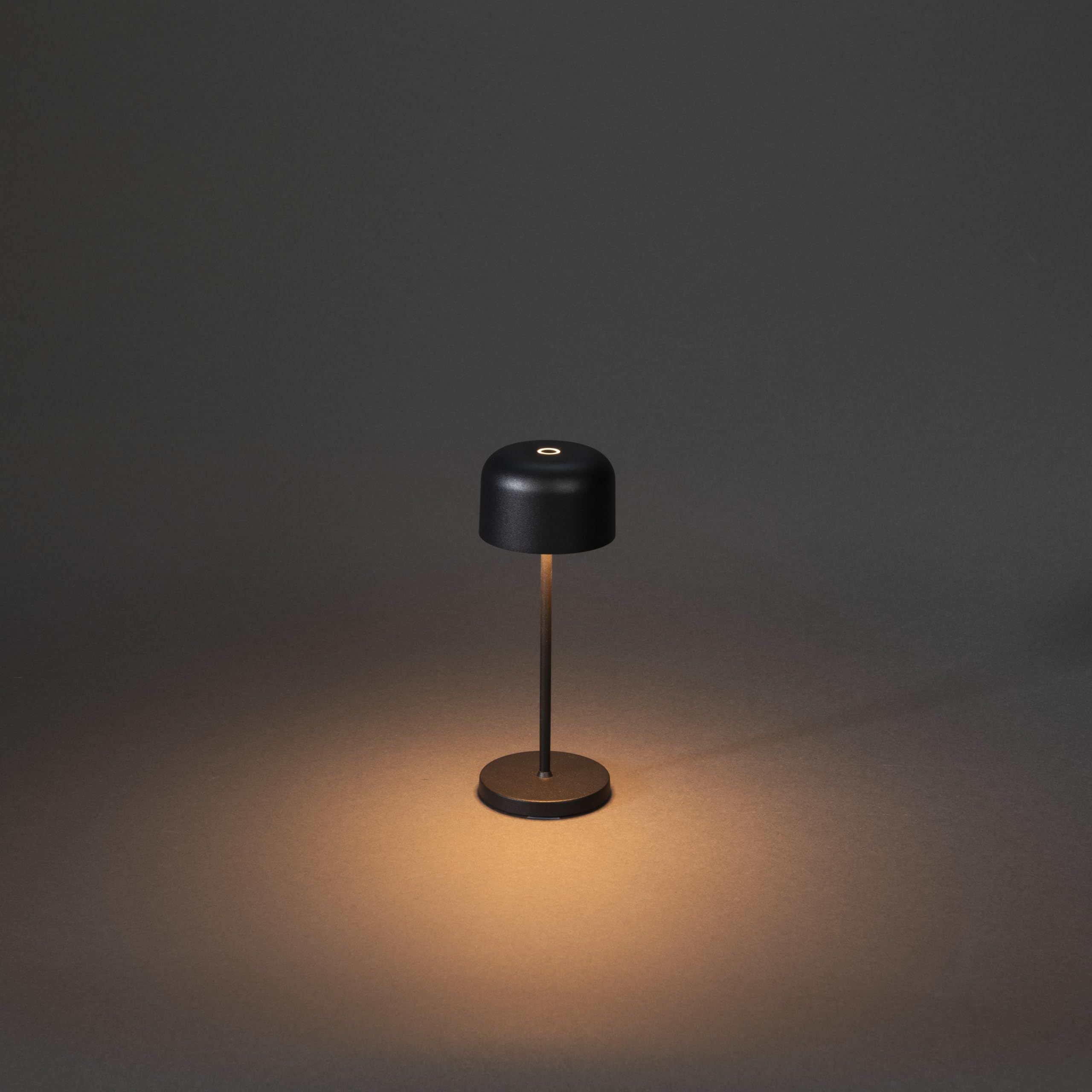 Konstsmide Lámpara de mesa inalámbrica recargable con control táctil y 2 modos de color y base de carga USB incluida, luz alimentada por pilas para uso en interiores o exteriores