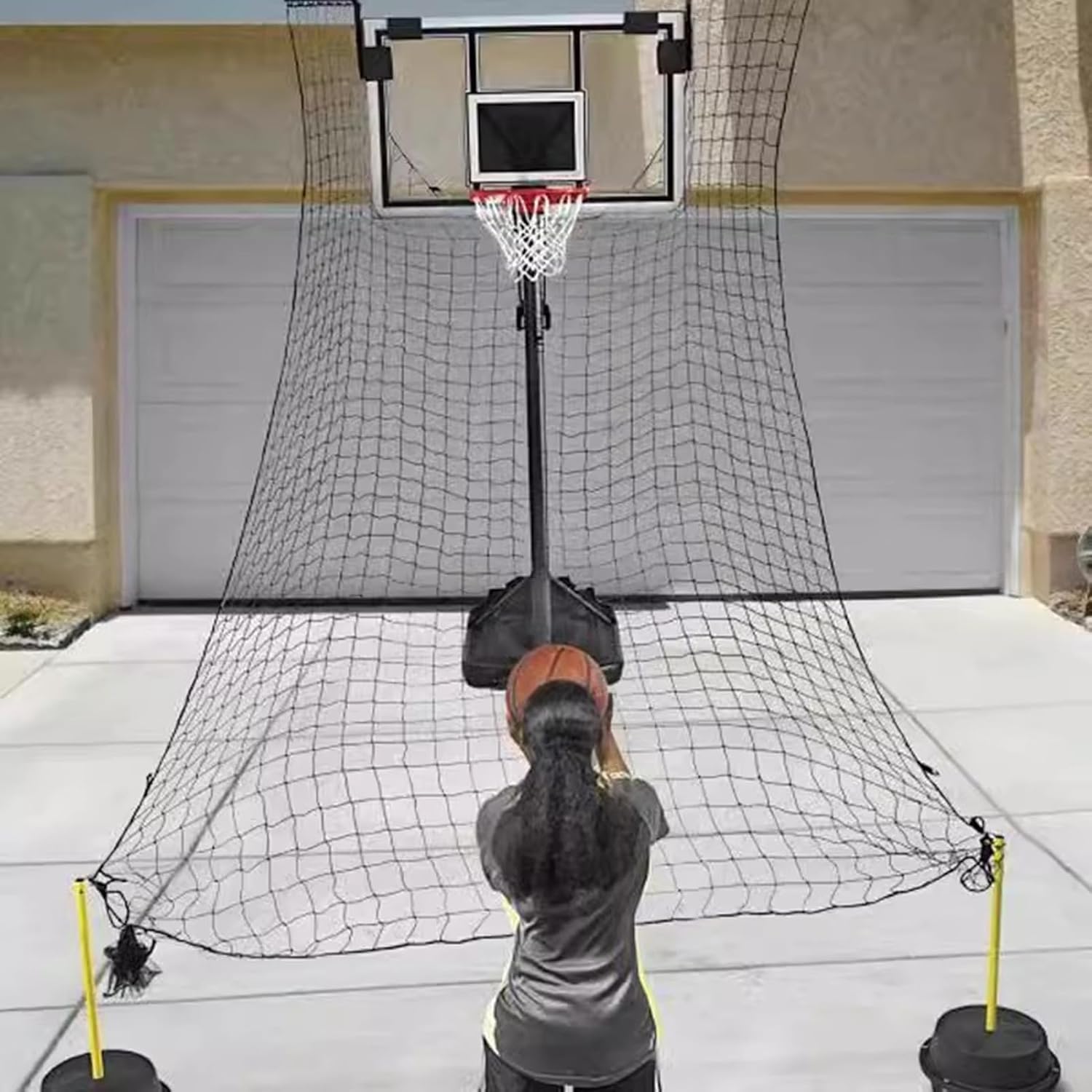 Système de retour de basket-ball extérieur pour entraînement au rebond