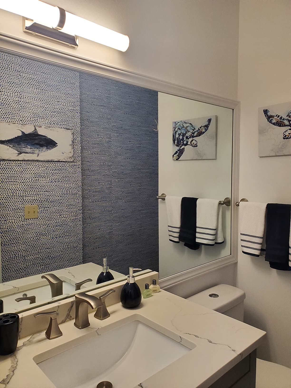 6/mo Finance Tempaper Blue Moon Moire Dots Removable Peel and Stick