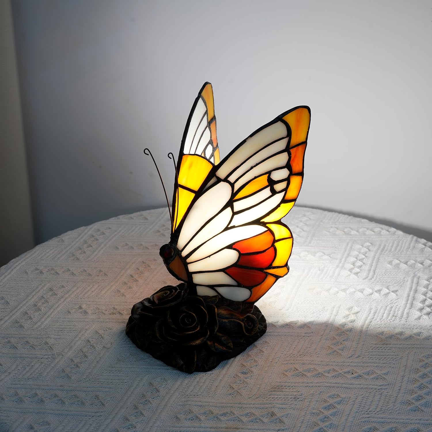 Butterfly Tiffany Lamp Stained Glass Bedside Table Lamp Small Accent Night Light for Living Bedroom Colorful Rustic Tiffany Style Animal Desk Lamp for Home Decoration