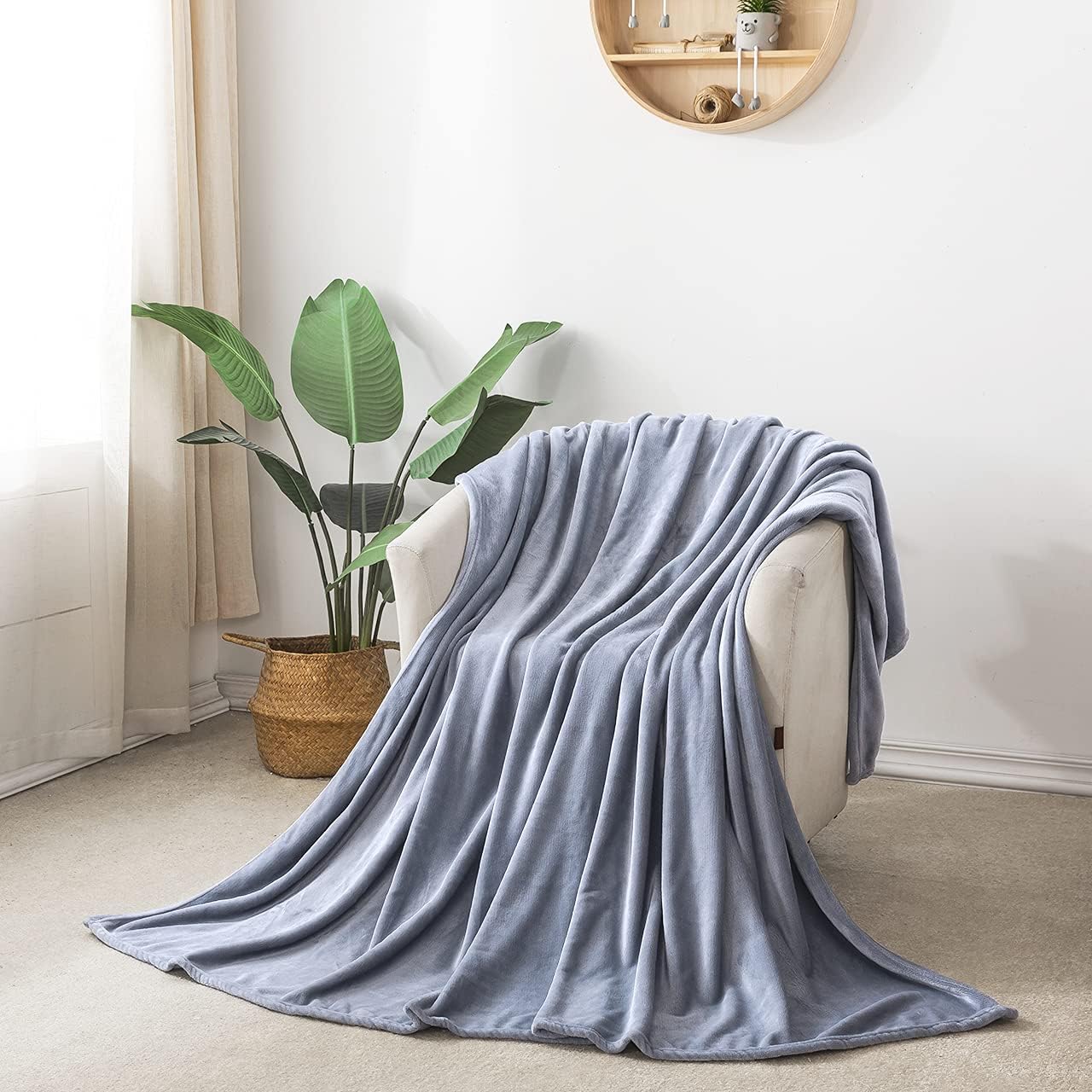 ONME Fleece Blanket Throw Size Gray, Soft Cozy Microfiber Flannel Blankets for Sofa/Chairs/Bed - Lightweight, Warm, Cozy : Home & Kitchen