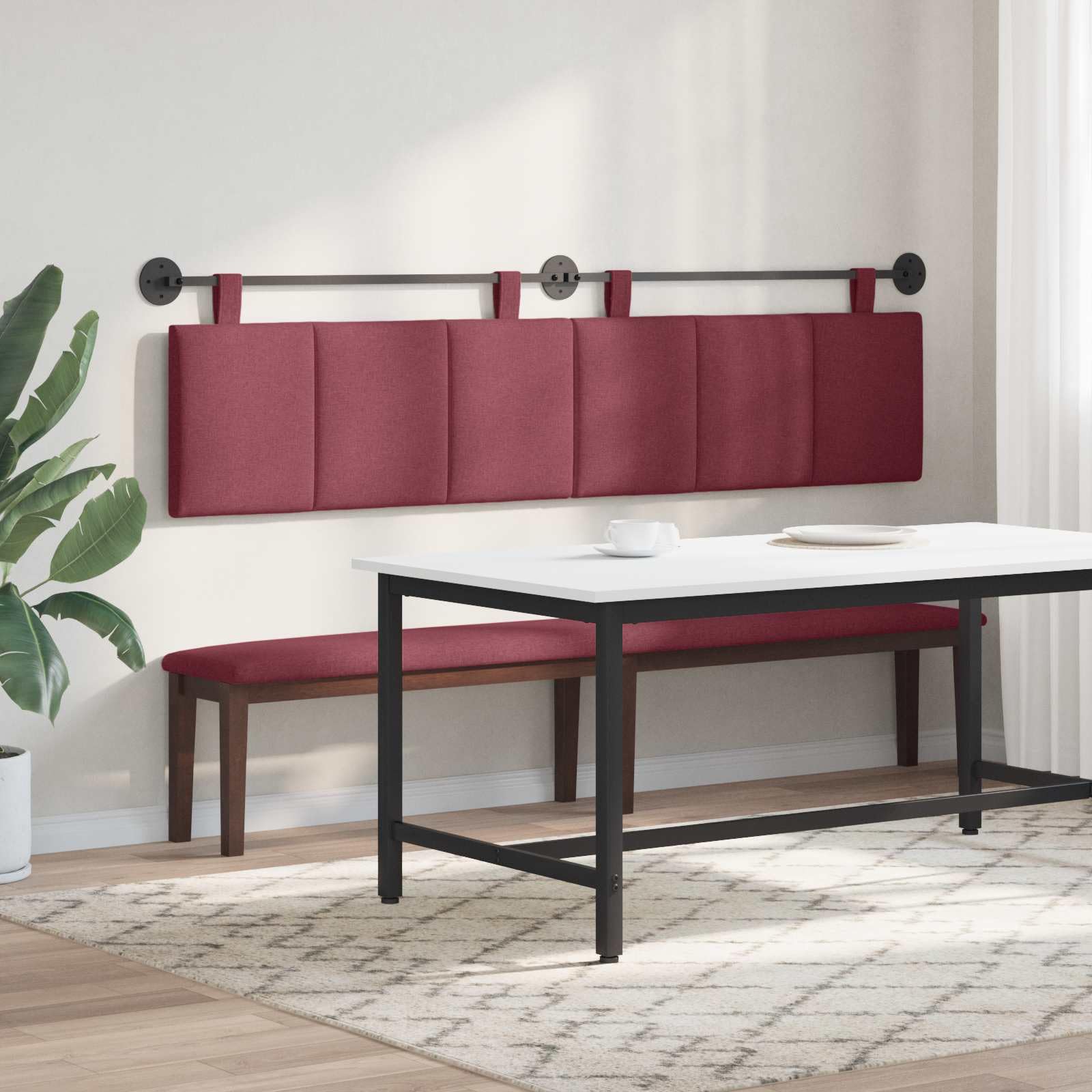 Wiszący zagłówek w kolorze czerwonego wina, materiał z tapicerką, montaż ścienny, szerokość 210 cm, nowoczesne wzornictwo, trwały poliester, łącznie z materiałem montażowym do sypialni