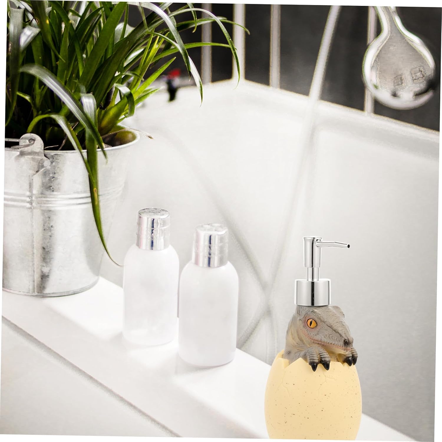 TIDTALEO Cartoon Dinosaur Lotion Dispenser Bottle Refillable Liquid Soap Pump Cute Dinosaur Design for Bathroom Kitchen Countertop Easy to Use Press Lotion Dispenser Fun Home