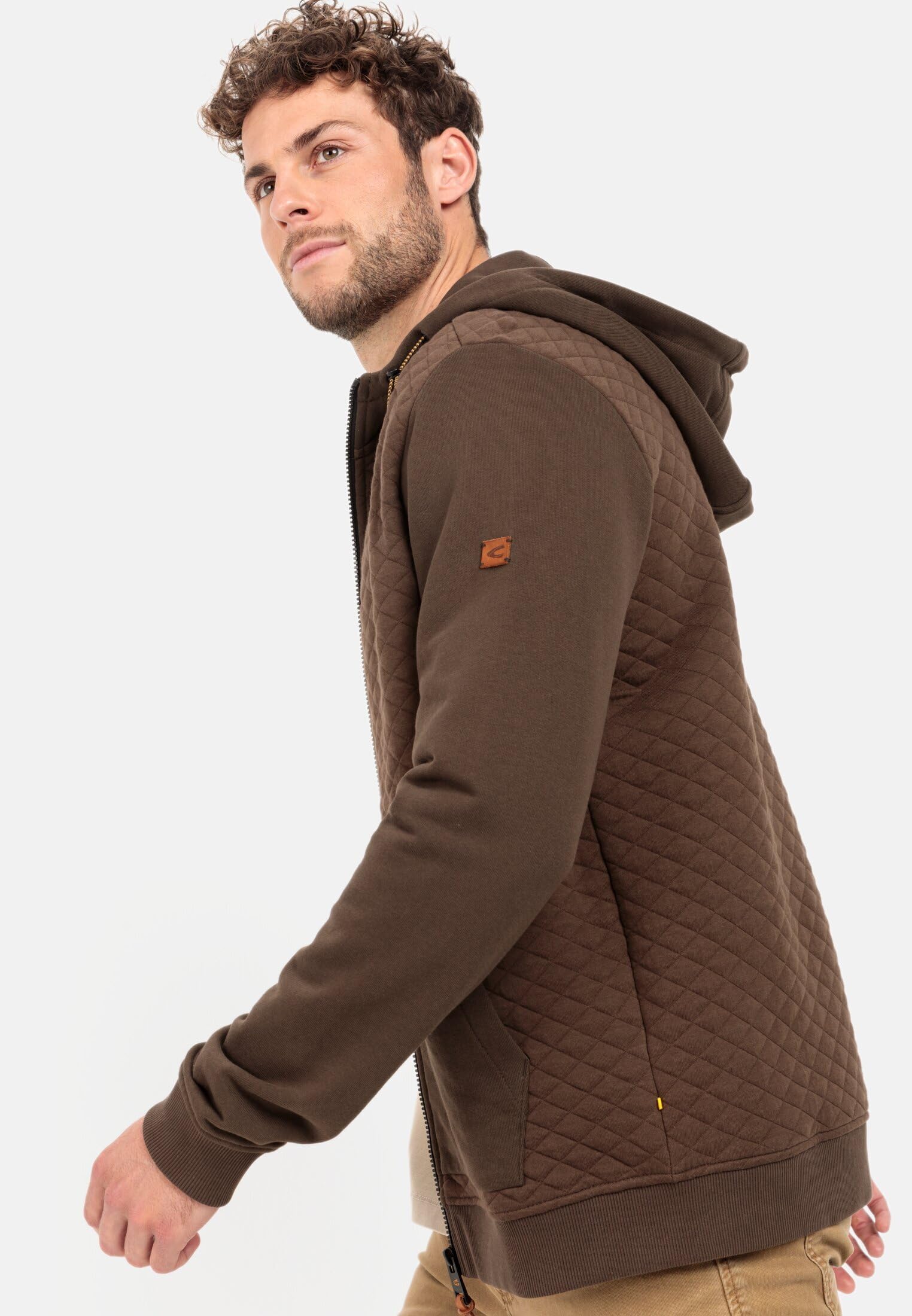 camel active Herren Gesteppte Sweatjacke mit Kapuze