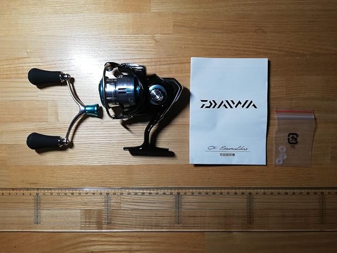 Amazon | ダイワ(DAIWA) スピニングリール 19 エメラルダス LT2500S-DH