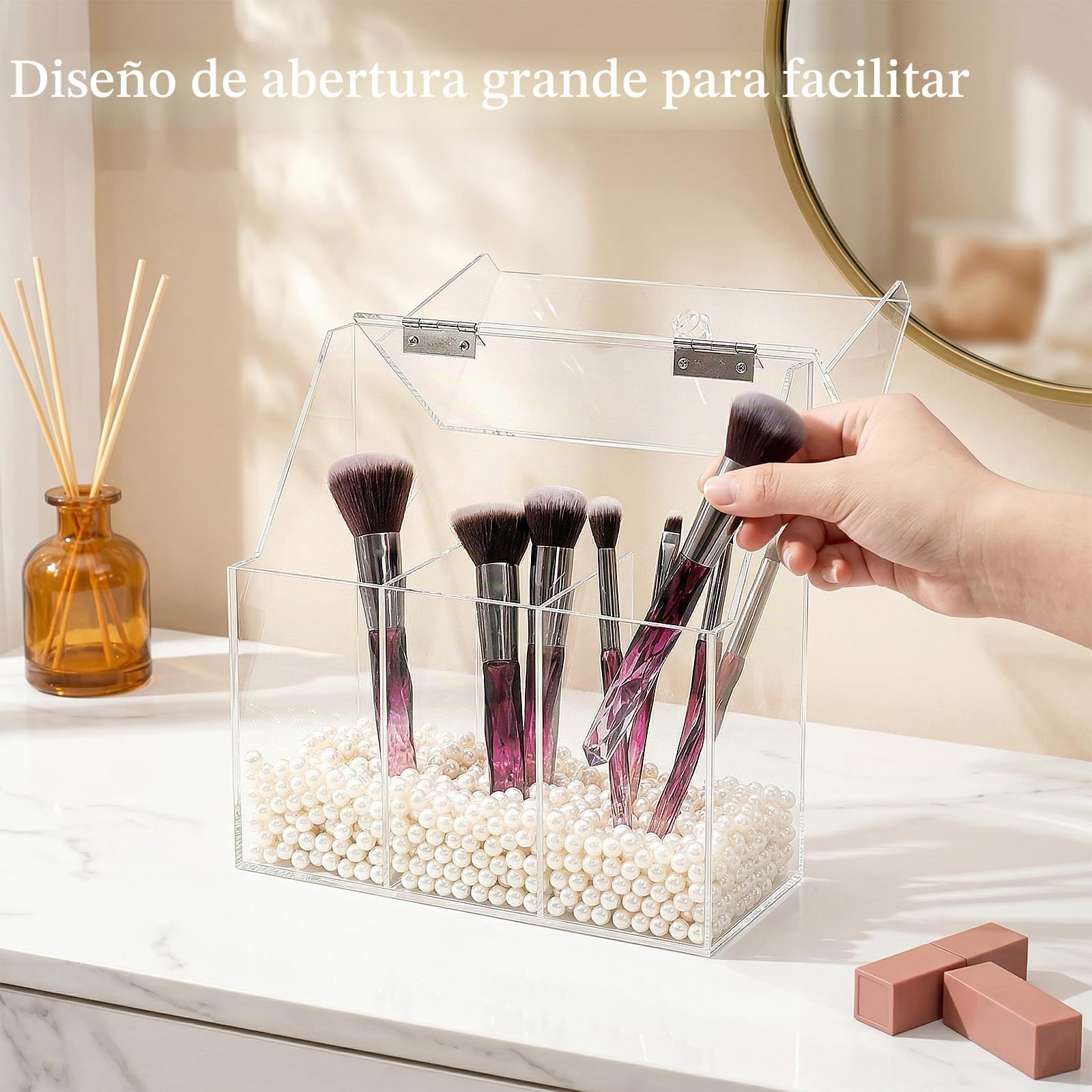 Okllen Soporte para brochas de maquillaje con tapa a prueba de polvo, perlas blancas, organizador de brochas de maquillaje acrílico transparente con 3 compartimentos, caja de almacenamiento grande