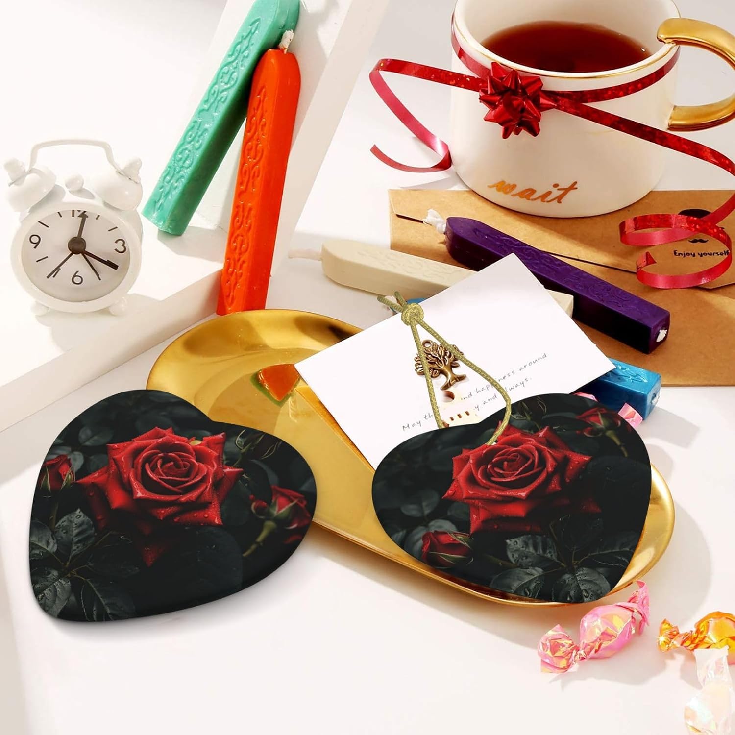 Ceramic Christmas Ornaments Heart Shaped Xmas Hanging Ornament Double-Sided Rose Flower Dark Print Christmas Tree Pendants for Fireplace Party Holiday Wedding Xmas Decoration