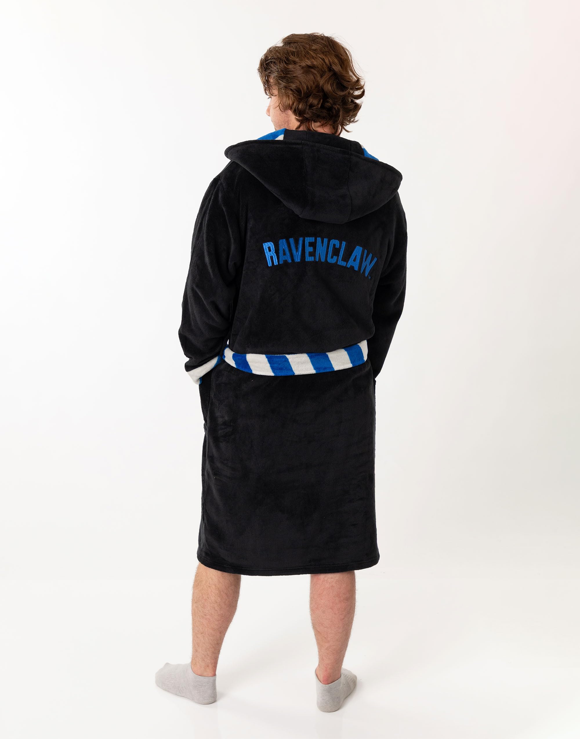 Harry Potter Albornoz unisex con capucha Ravenclaw, negro y azul | Tejido polar suave para relajarse y bañarse | Manga larga con diseño retro a rayas | Merchandising
