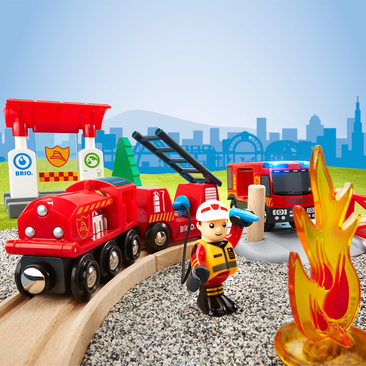 BRIO World - Set de Ferrocarril de Bomberos, Ferrocarriles, Set de Construcción de Madera, Tren Juguete, Juguetes Niños 3 Años o más, Juegos Educativos 3 Años