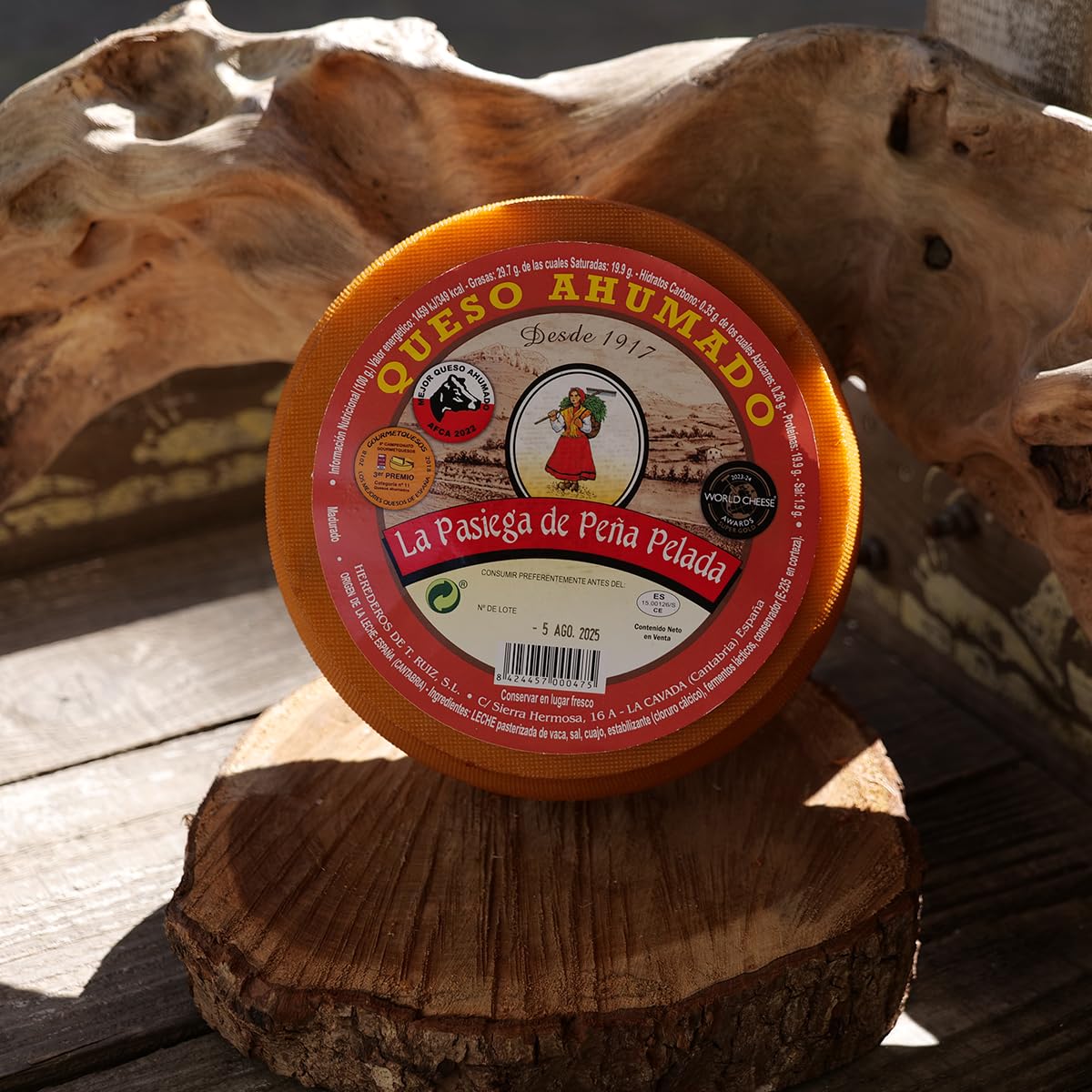 LA PASIEGA DE PEÑAPELADA Queso Ahumado Artesano, Queso redondo 3 kg (aprox) Al natural, Sabor Suave con Toque de Humo, Elaborado con Leche de Vaca Pasteurizada en Cantabria