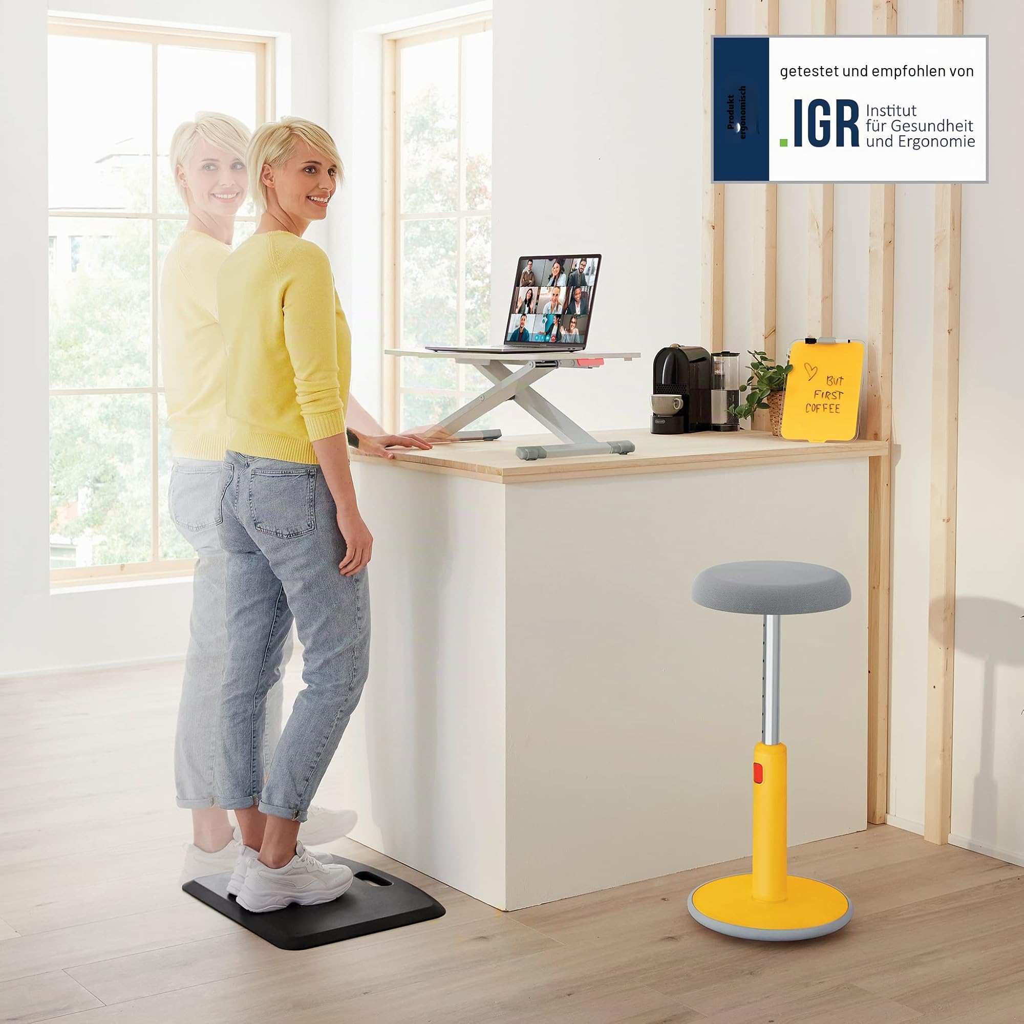 Leitz Schreibtisch-Aufsatz, Kompakter, Höhenverstellbarer Aufsatz für Laptops, TÜV- & IGR-zertifiziert, Schmal & Platzsparend, 700 x 350 mm, Ergo Cosy Serie, Weiß & Grau, 65330085