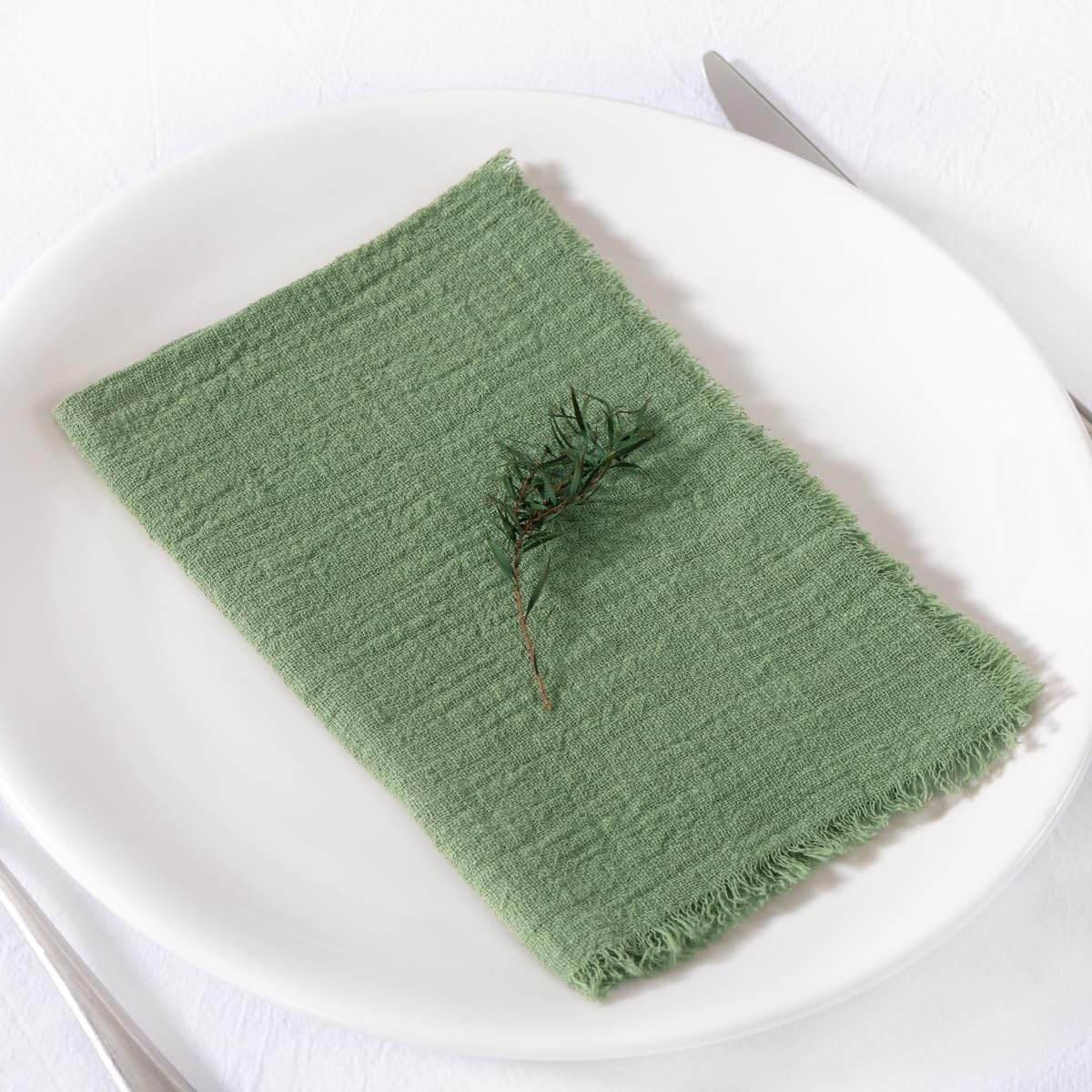 Cloth Napkins with Fringe 6 Pack 17"×17" Boho Linen Napkins Sage Green