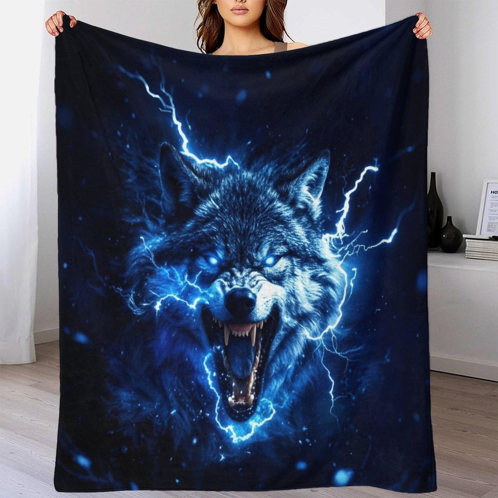 LILIlaobiao Flannel Fleece The Grinning Wolf Throw Blanket 50x60inch(127x152cm), 3D Printing Decorative Fuzzy Warm Lightning Blankets for Kids, Super Soft Cozy, Suitable for All Seasons