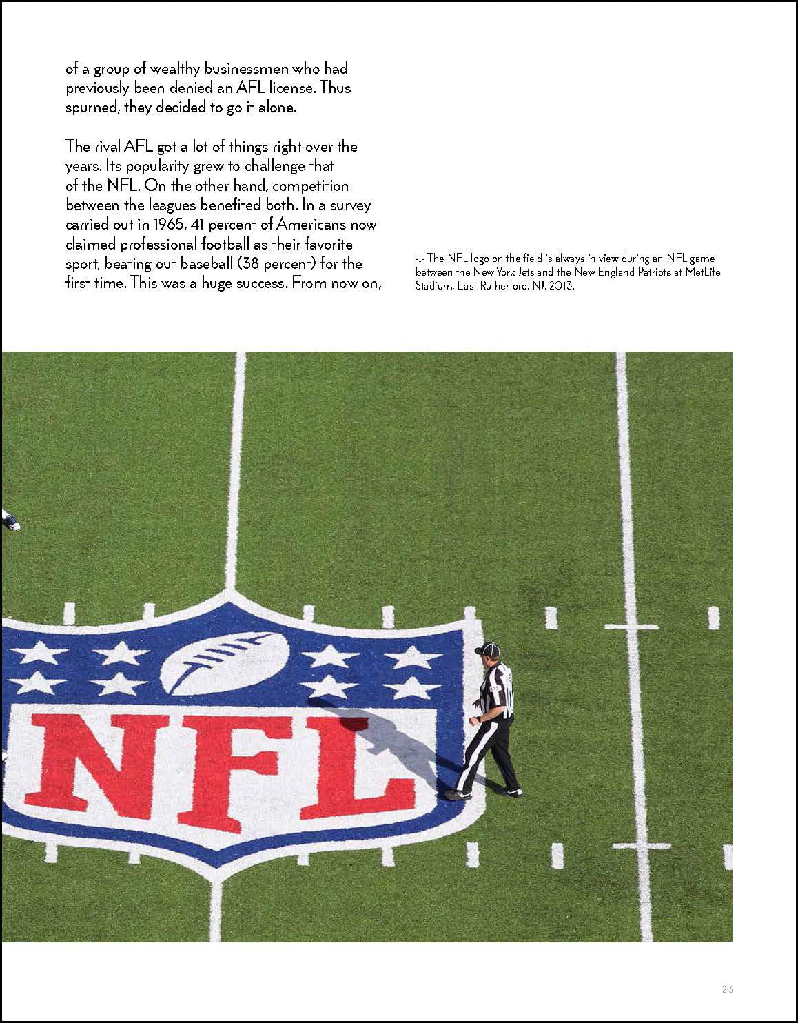 American Football: the Ultimate Book