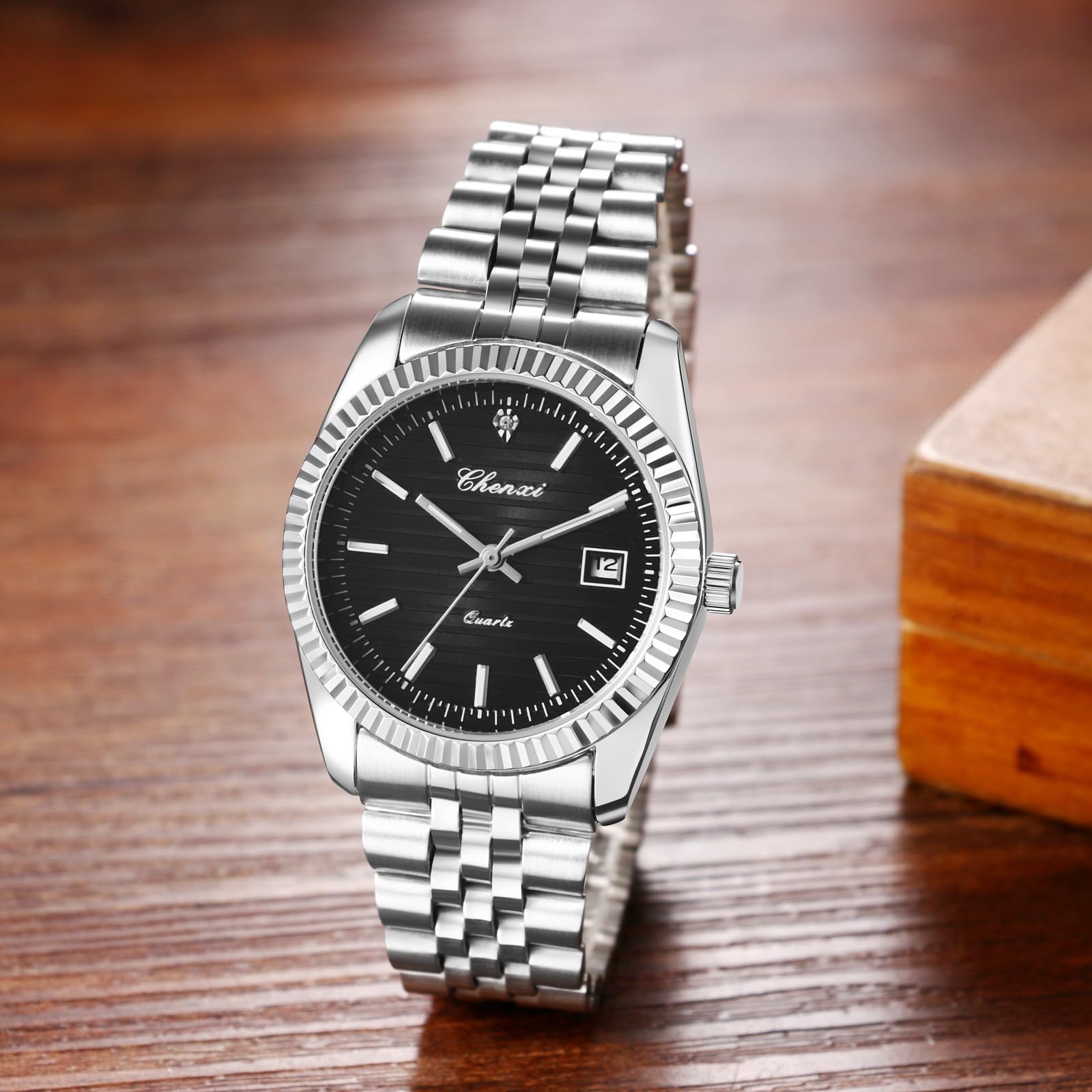 JewelryWe Zegarek męski, stal nierdzewna, świecące zegarki, 3ATM, wodoszczelny, analogowy, kwarcowy, męski, srebrny, ze świecącymi wskazówkami, skalą świetlną i fasetowaną lunetą, 4 szt., bransoletka