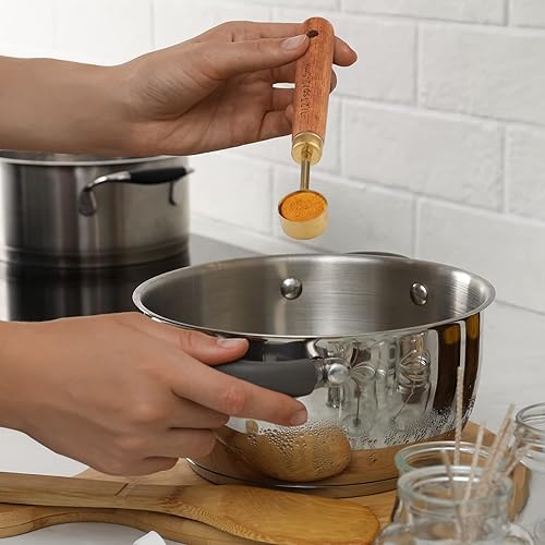 Miniatura 7 de Juego de tazas y cucharas medidoras Muchtolove de 8, taza medidora de acero inoxidable dorada con mango de madera, para Oro,Negro