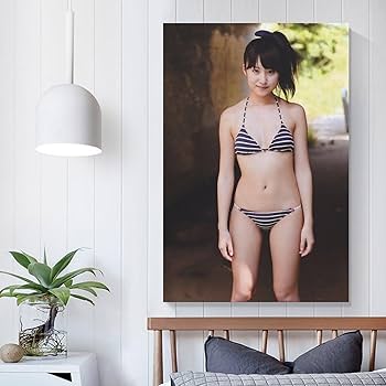 Amazon.co.jp: 衛藤美彩(乃木坂46) グラビア画像写真のポスター