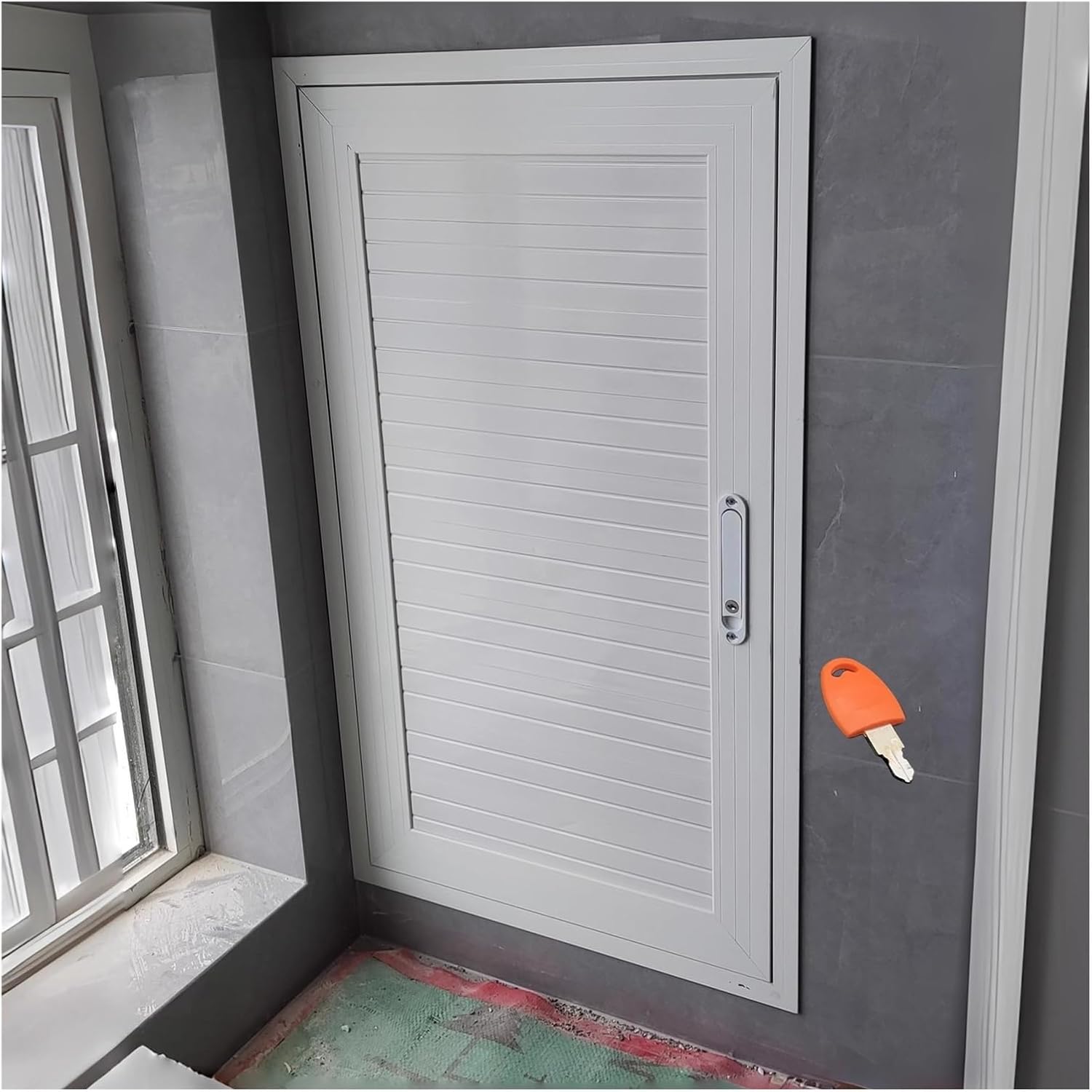 気密天井点検口 枠のみ コインロック式 吊り金具600角 1箱10個価格 - 大工道具・金物の専門通販アルデ 点検口 隠蔽配管アクセスパネル、便利なハンドル付き検査ドア、乾式壁と天井の電気設備用、カスタマイズ可能なアルミ製フラッシュフィットア