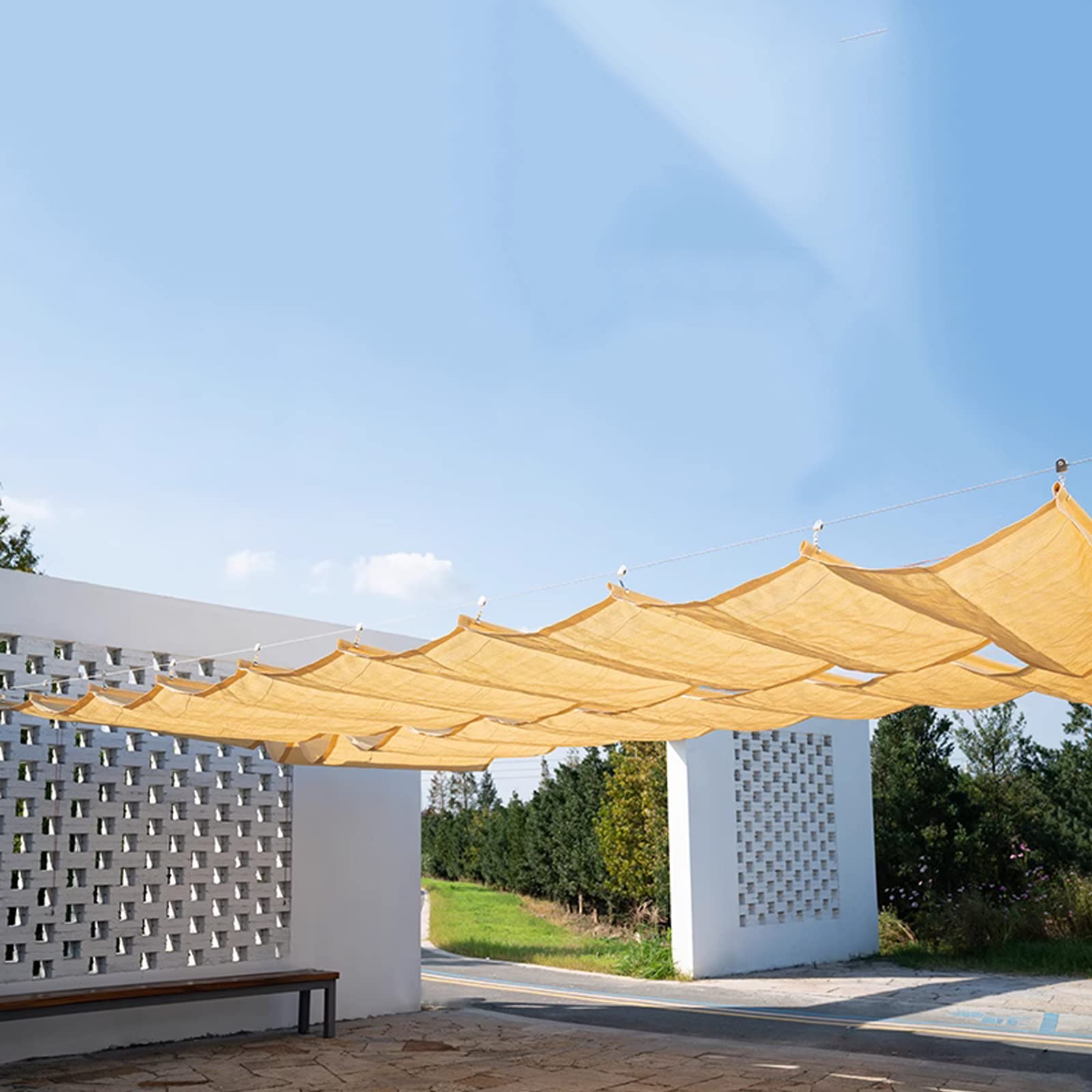 Telone in rete traspirante in HDPE per giardino, impermeabile e retrattile, design a onde con blocco UV al 98%, per esterni, patio, feste, baldacchino, telo beige (1,5 x 5 m)