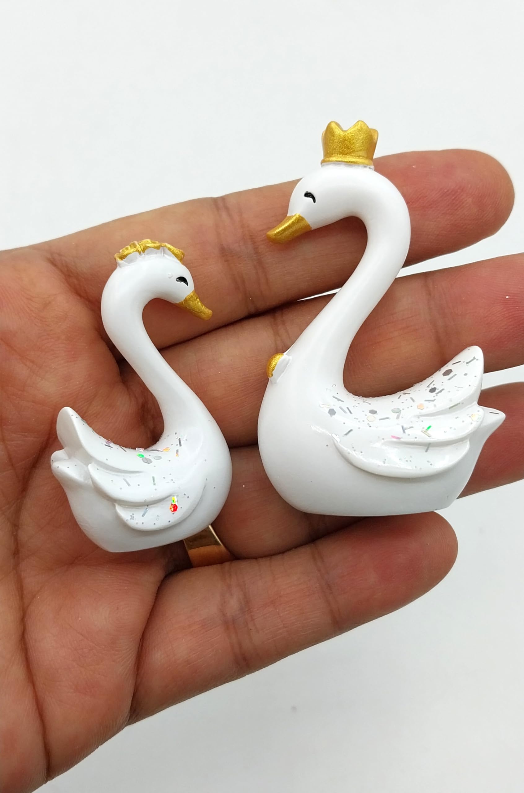 Buy TEJ GIFTS Cute Swan Pair Art Figure | Beautiful Home Décor