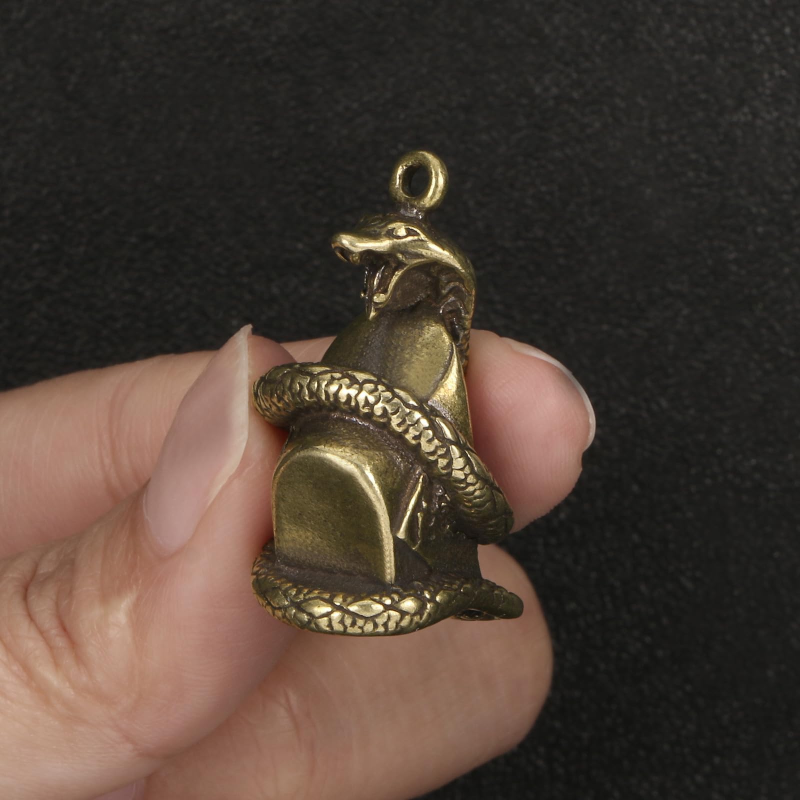 NBKLSWSUI Handmade Bronze Keychain Sculpture Figurine Sculture For Living Room Home Office Desk Bedroom Unique New Homeowners Feng Shui Sculptural