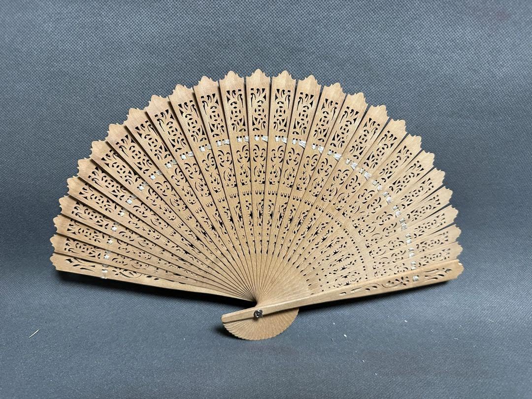 【美品・希少】宮脇扇子　白檀　宮脇賣扇庵 　お茶会　お茶席　歌舞伎　扇子和装小物 Amazon.co.jp: 宮脇賣扇庵 お茶会 お茶席 歌舞伎 白檀扇子 和装