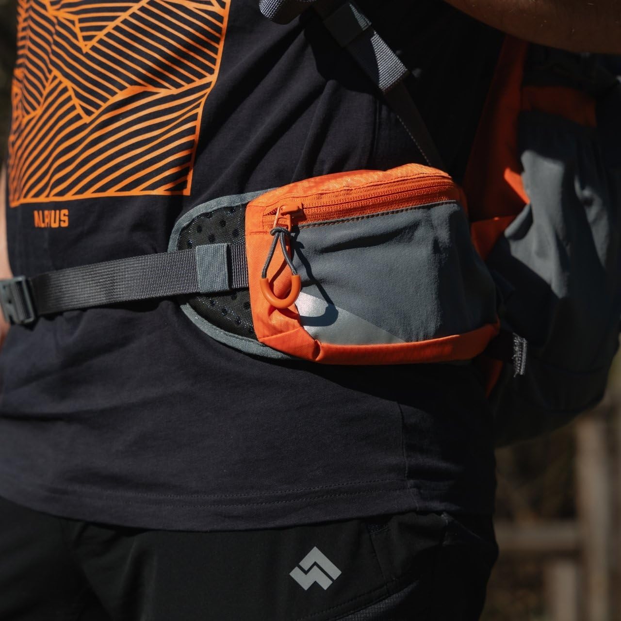 Alpinus - Wanderrucksack Fatra 30 L, Rucksack Sport und Outdoor, Trekkingrucksack Leichtes,Ttaktisches Modell, Backpacking Ergonomisch Geformte, Wanderrucksäcke - orange