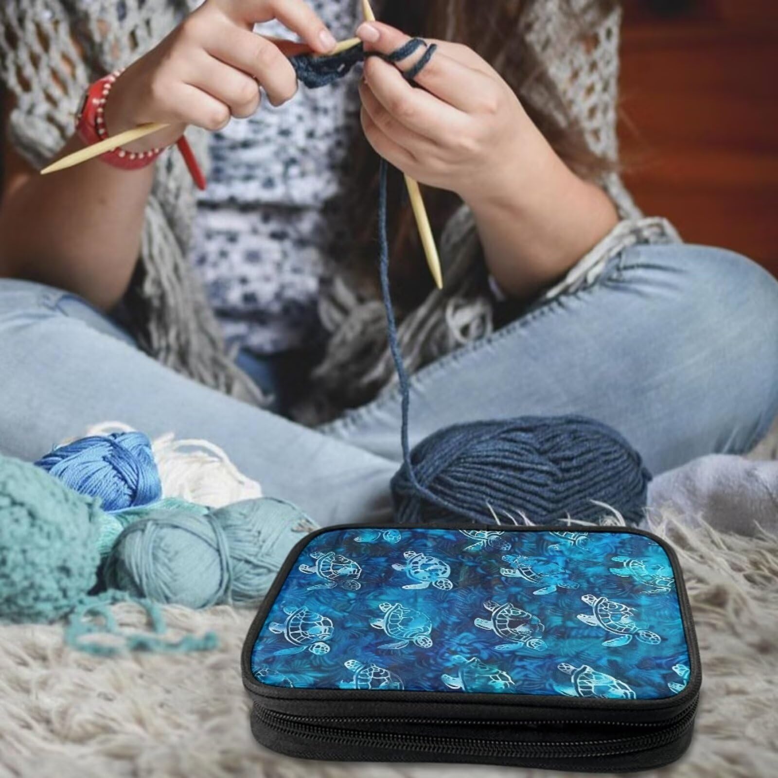 Wiryuouvt Turtle Knitting Needle Organizer Animals Crochet Hook Case Cases Adapted to Hold Knitting Needles Storage Needle Hook Tool Portable Interior Mesh Pocket Neat and Easy to Access