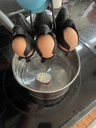 This makes hardboiled eggs so easy and fun!