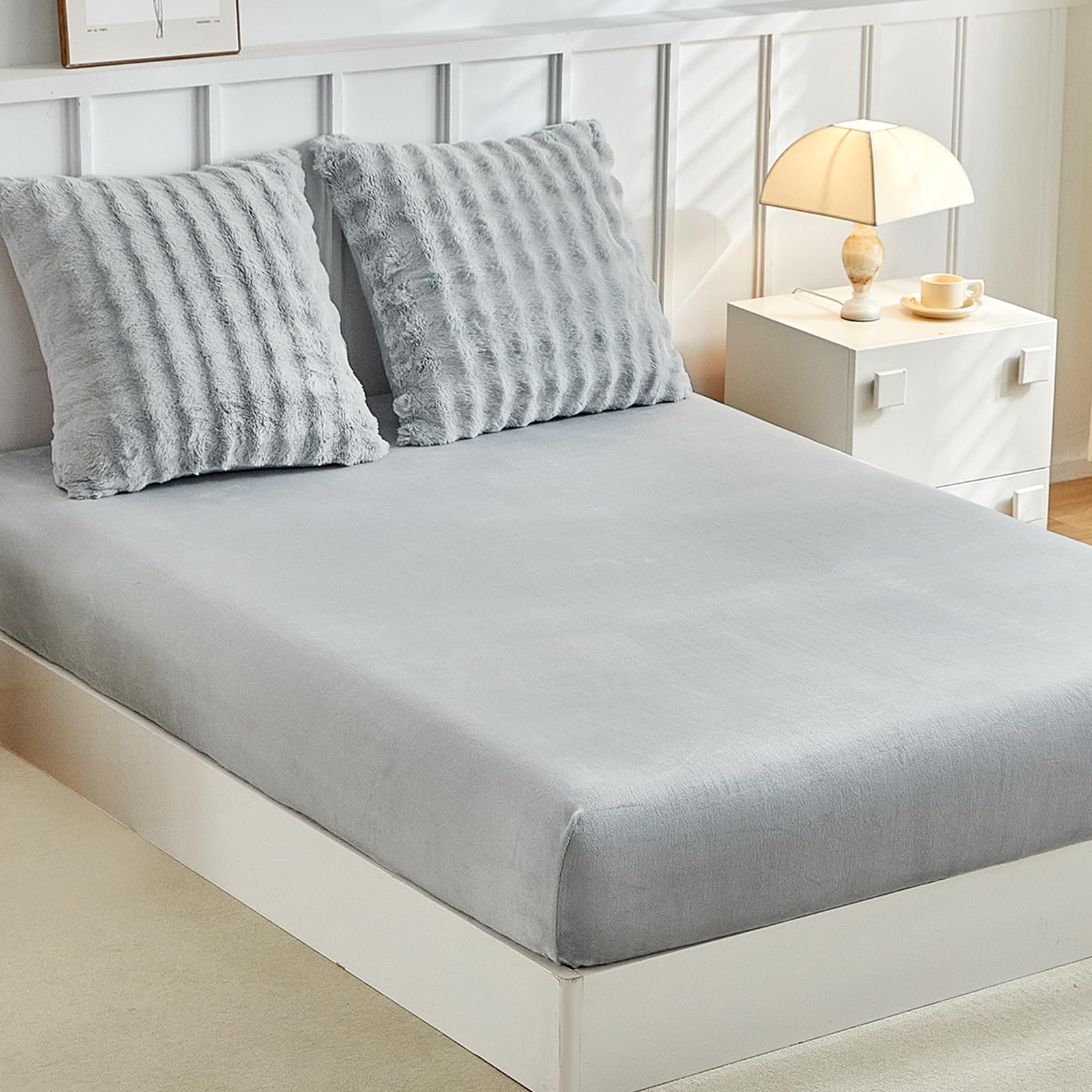 Tokokimo Flannel Double Sheet, Fitted Sheet 160 x 200 cm with 2 Pillowcases 65 x 65 cm, Cashmere Feel – Super Soft and Fluffy for Thick Mattresses up to 30-35 cm, Plush Grey — image 1