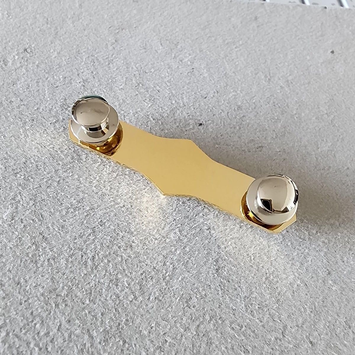 Amazon.co.jp: 陸上自衛隊《先任》 隊付准尉徽章!記念品!階級章