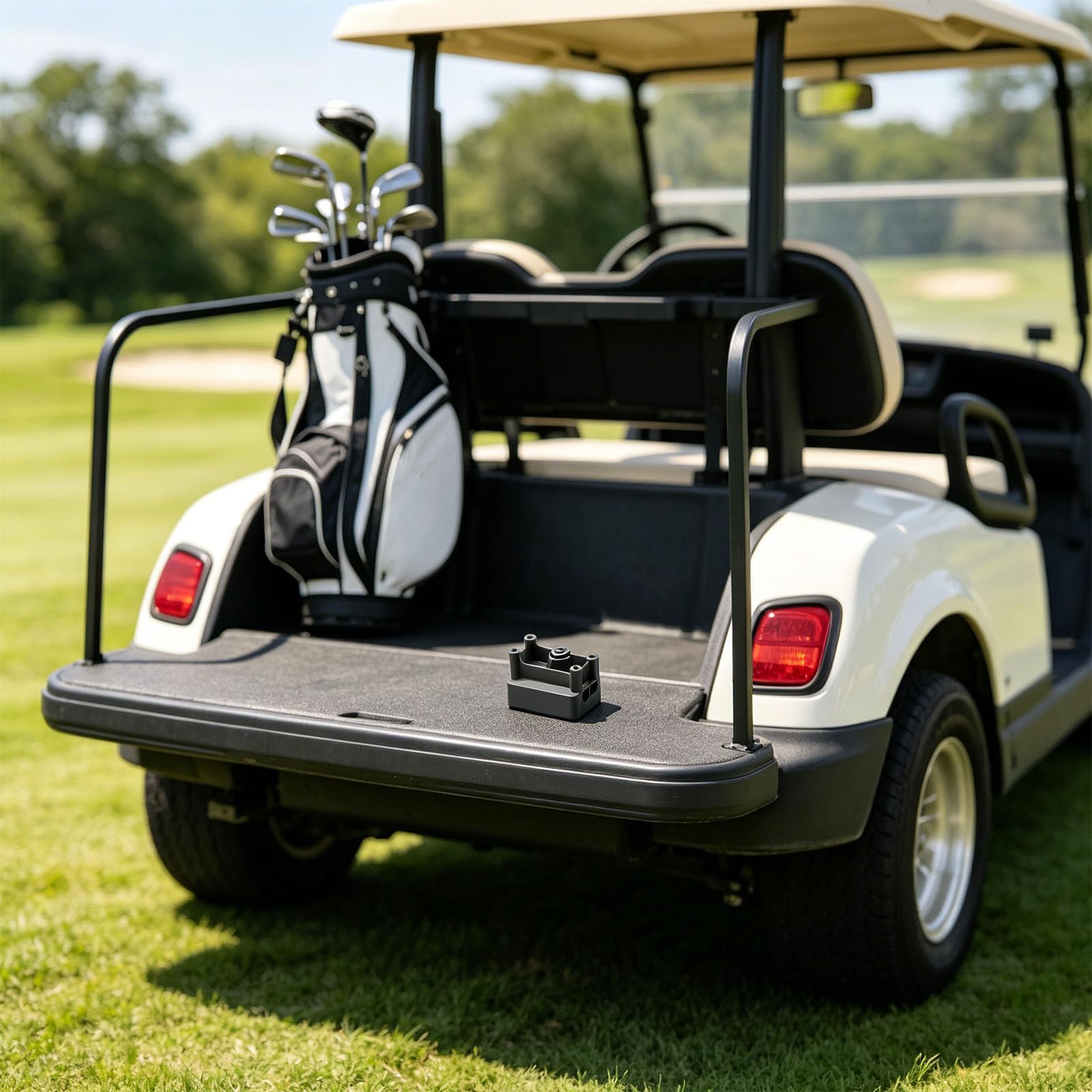 Distributore di potenza di uscita divisore di tensione multipla per auto turistica elettrica costruita con materiali ABS Golf Cart Regolatore di tensioni