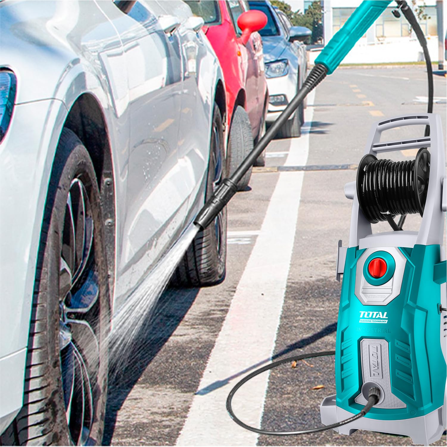 TOTAL – Hidrolimpiadora a Presión - 160 Bar, 6,7l/min y 2500 W - Auto Parada - Incluye: Pistola Pulverizadora y Botella para Detergente - Azul